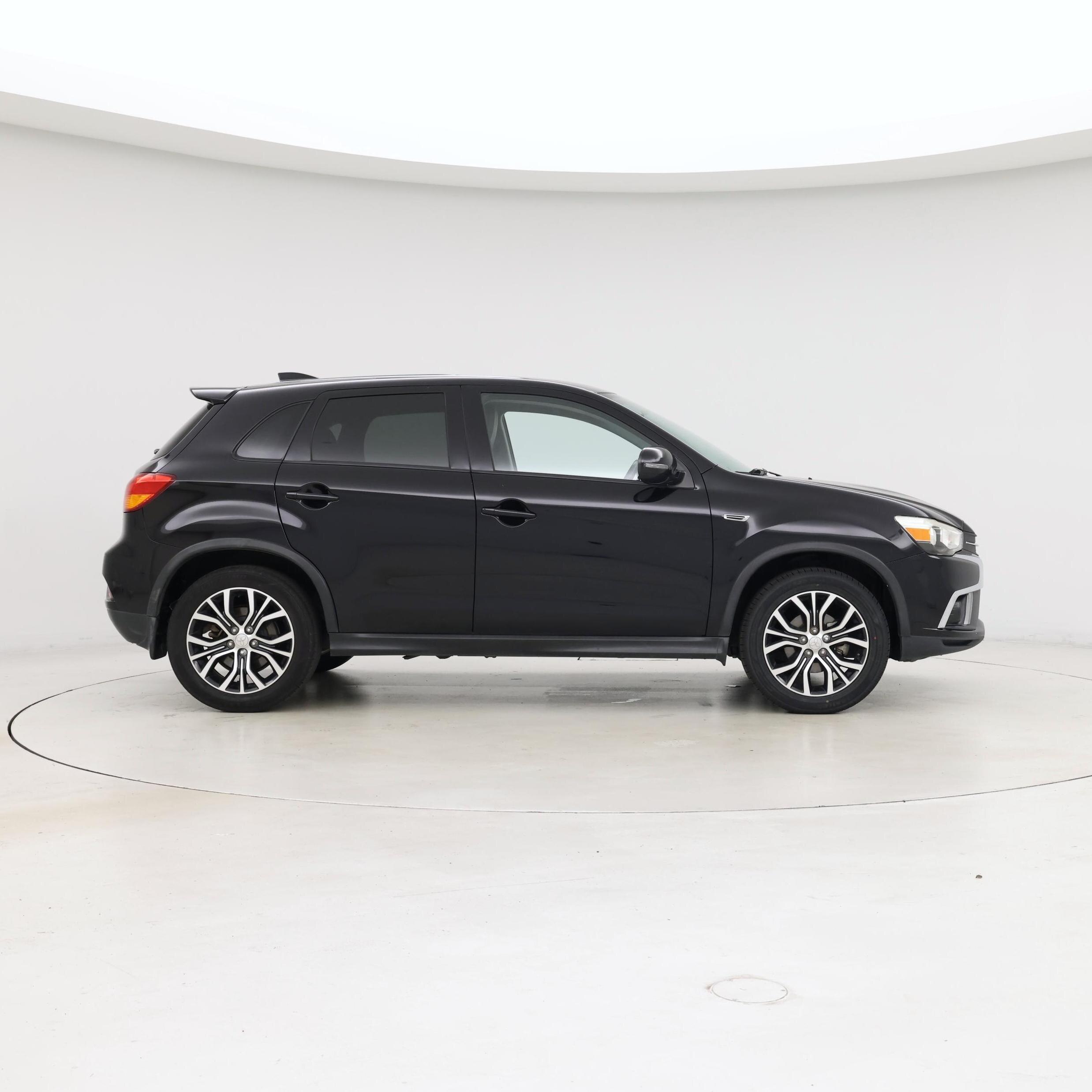 Thumbnail: 2018 Mitsubishi Outlander Sport - 7