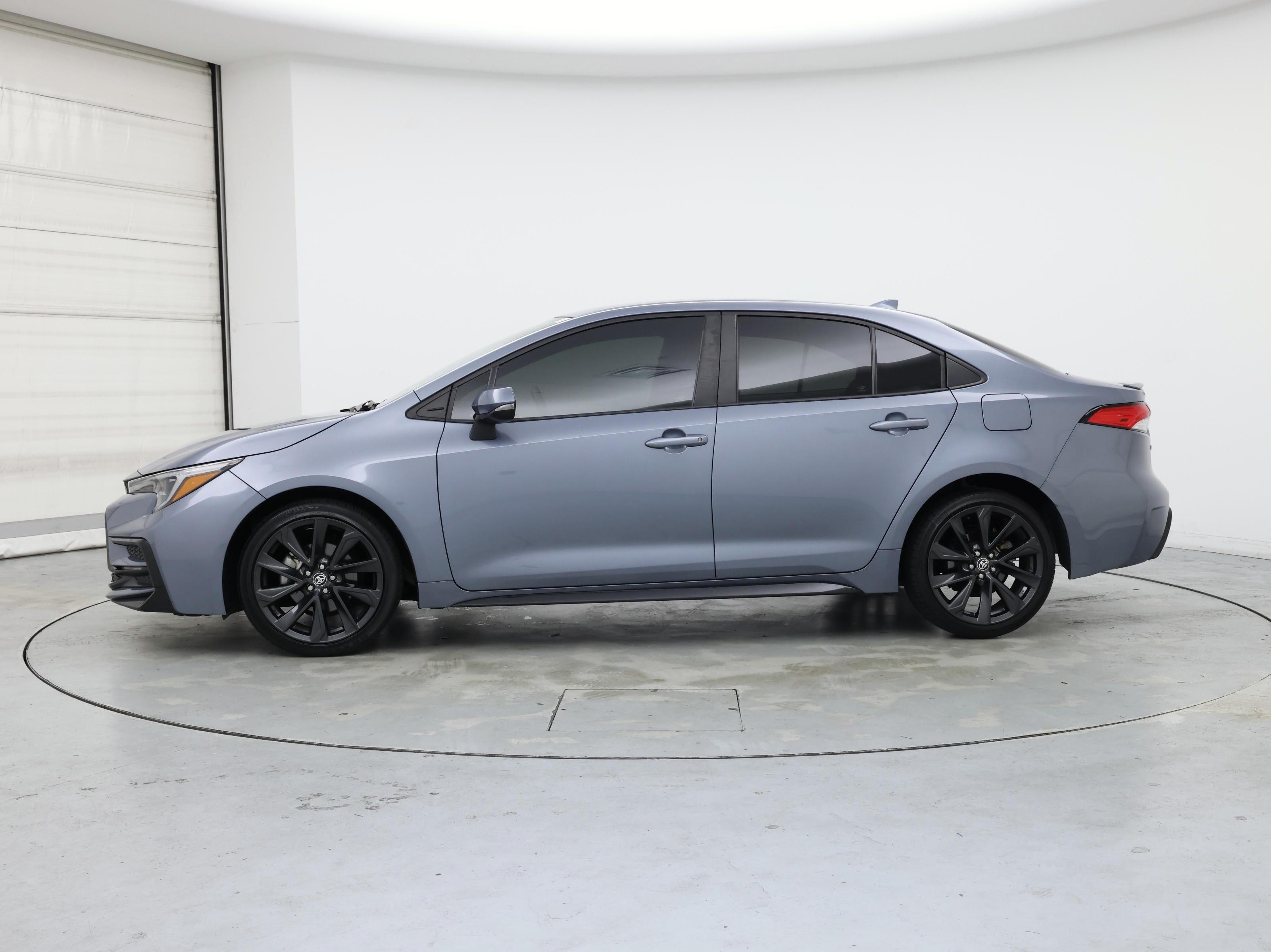 Thumbnail: 2023 Toyota Corolla - 3