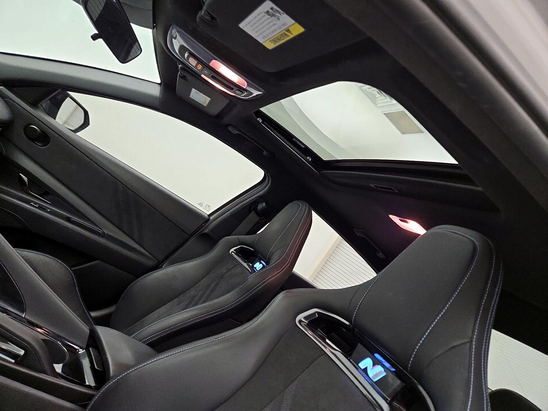 Thumbnail: 2022 Hyundai Elantra - 20