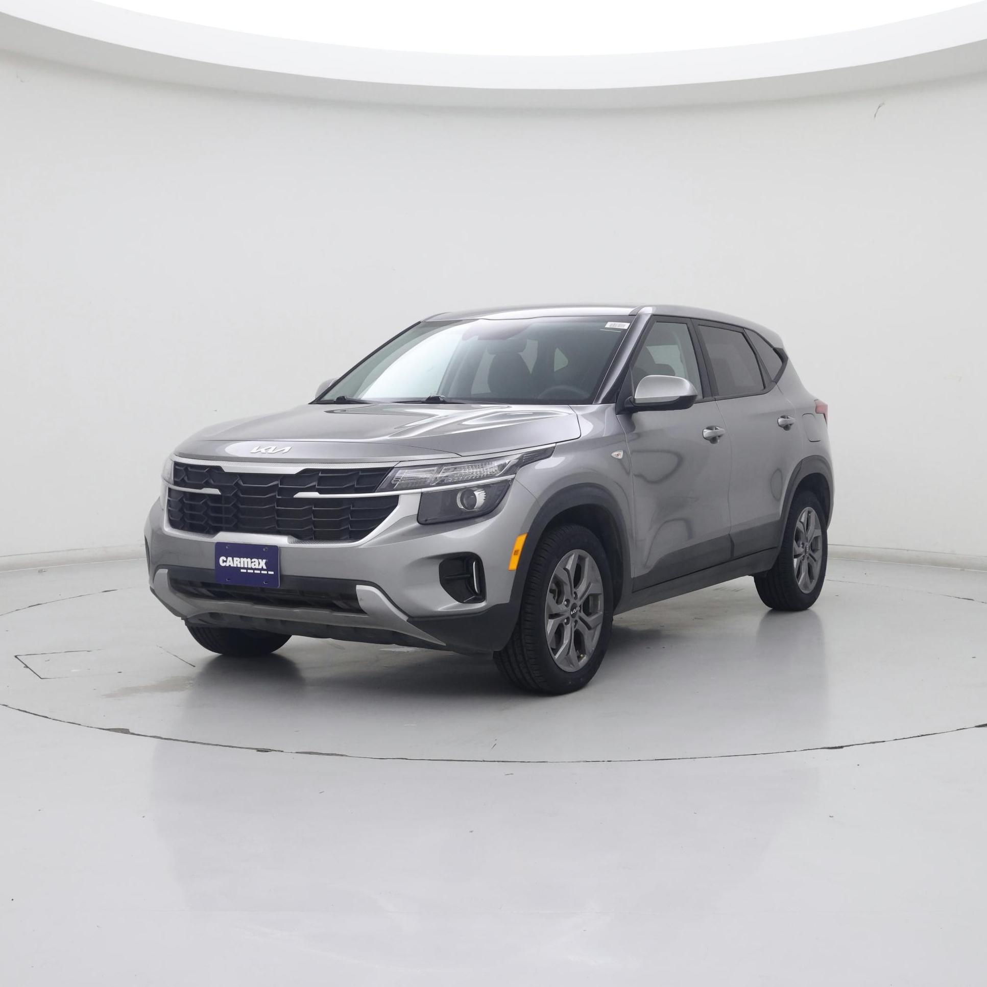 Thumbnail: 2024 Kia Seltos - 4