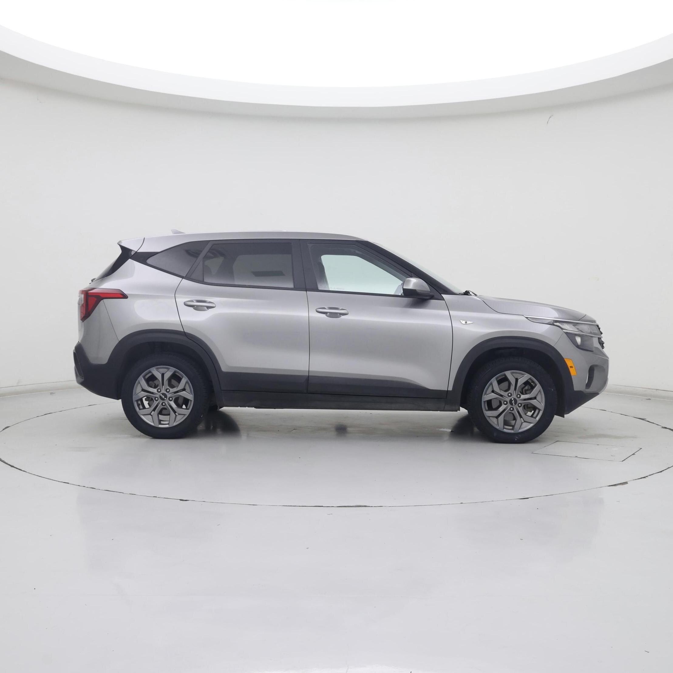 Thumbnail: 2024 Kia Seltos - 7