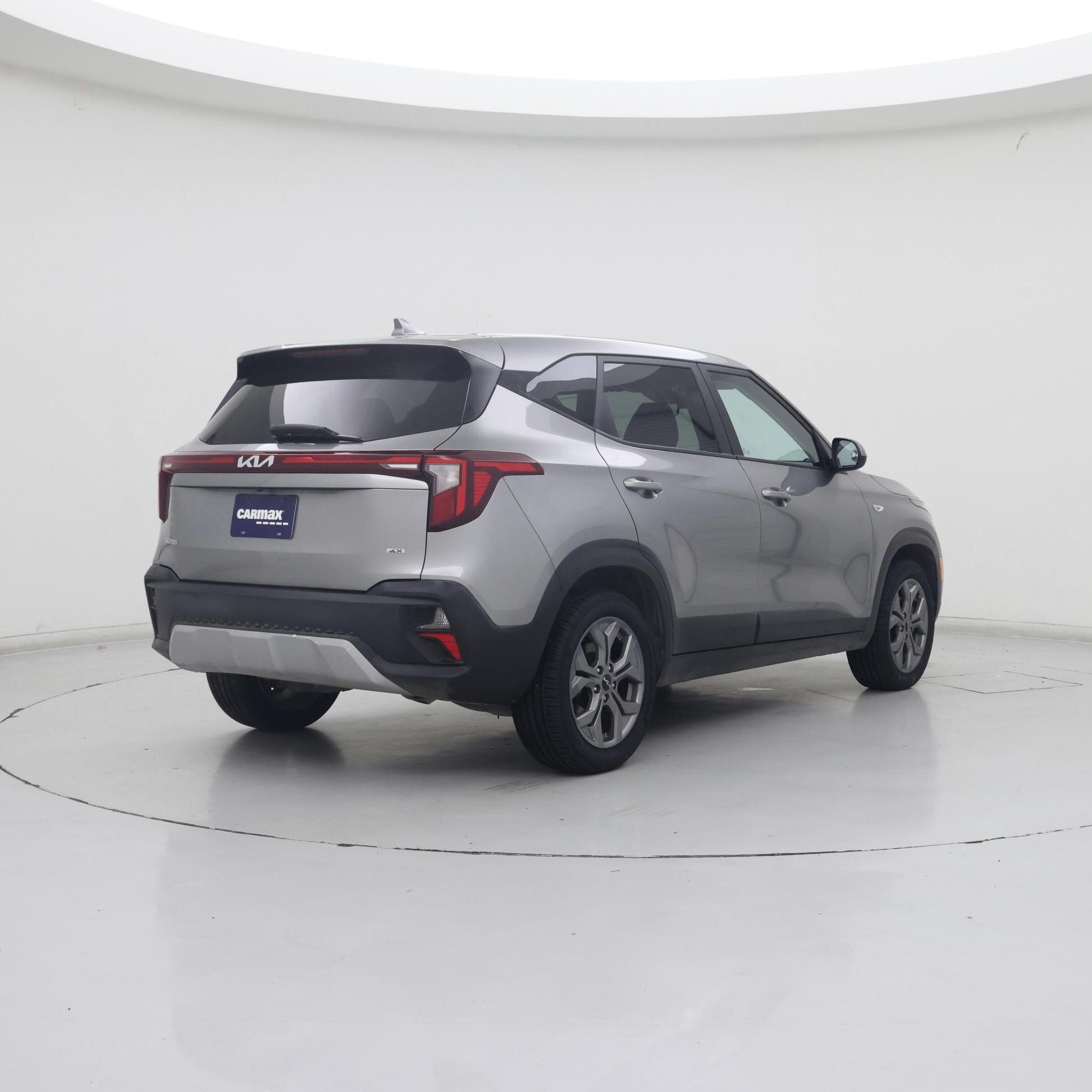 Thumbnail: 2024 Kia Seltos - 8
