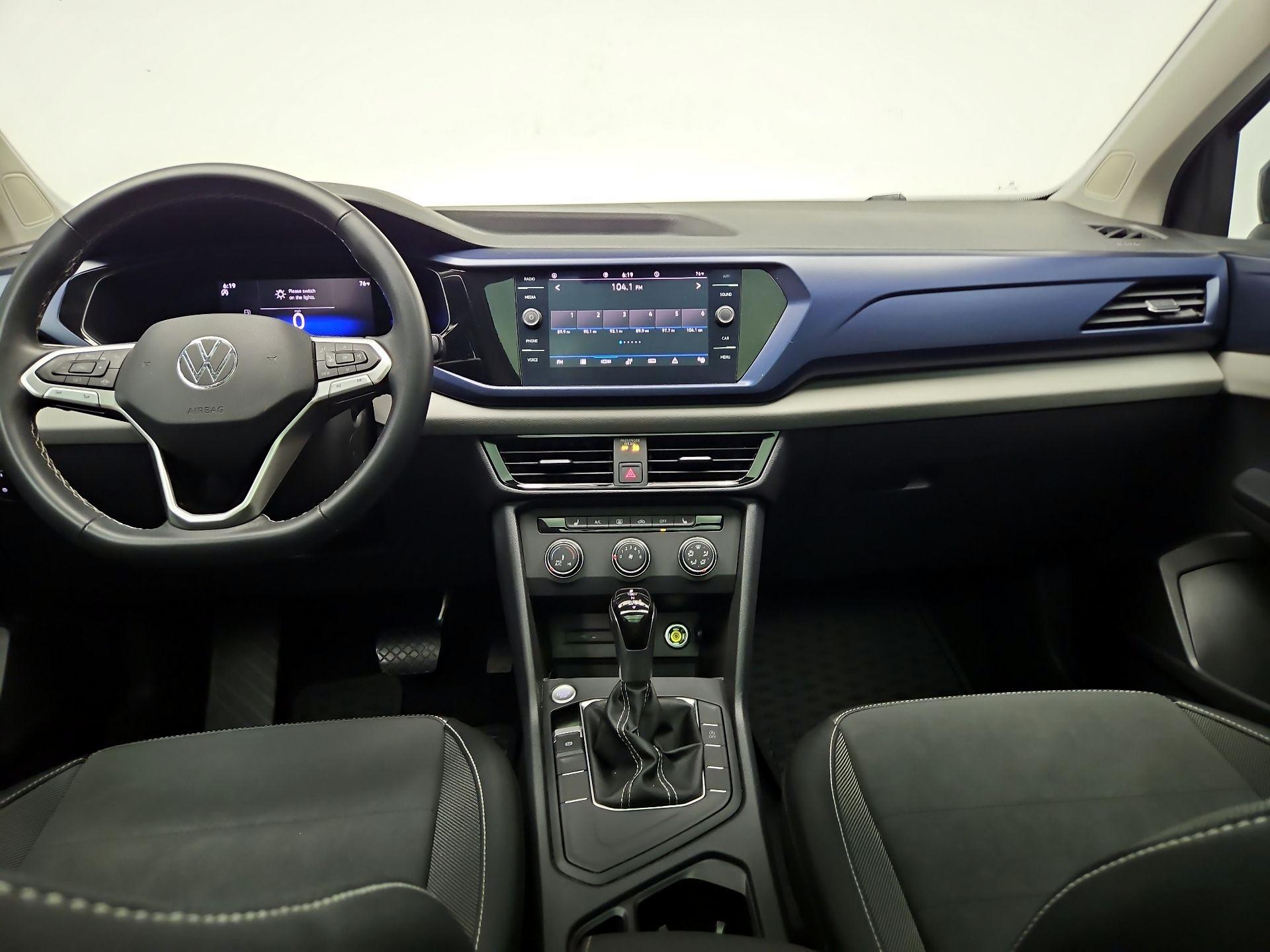 Thumbnail: 2022 Volkswagen Taos - 9