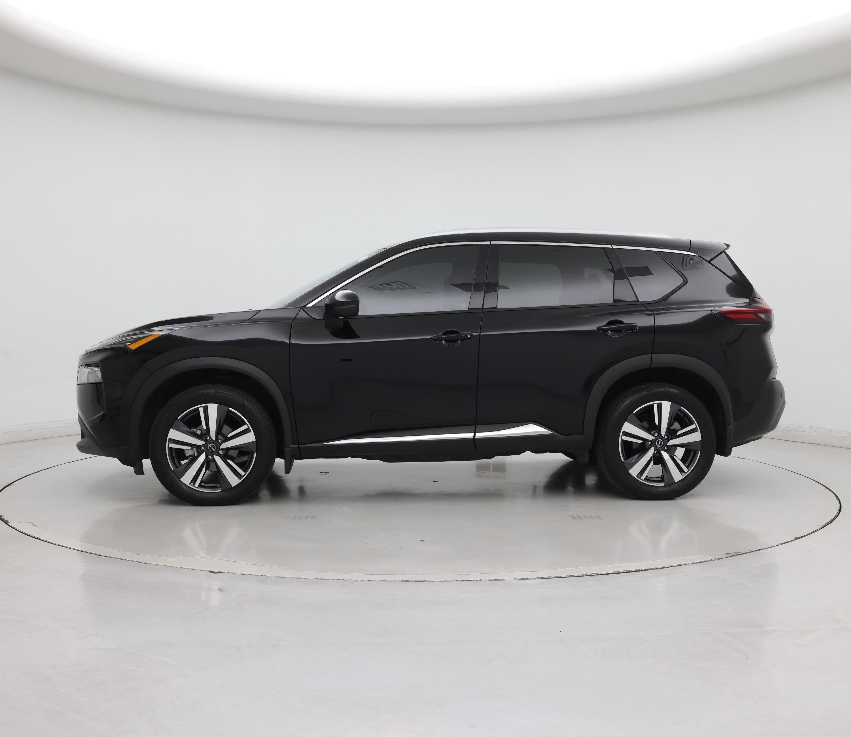 Thumbnail: 2023 Nissan Rogue - 3