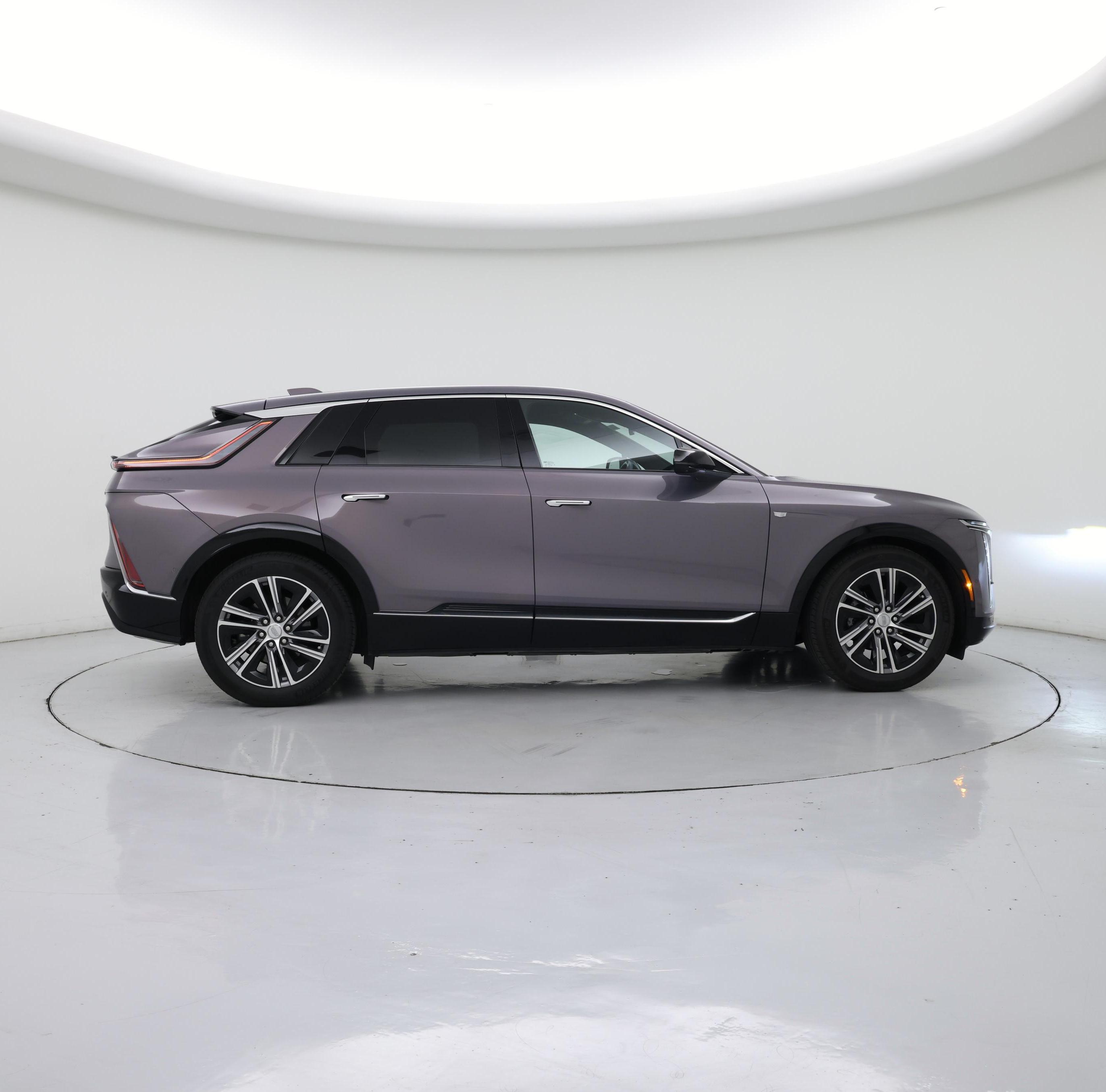 Thumbnail: 2024 Cadillac Lyriq - 7