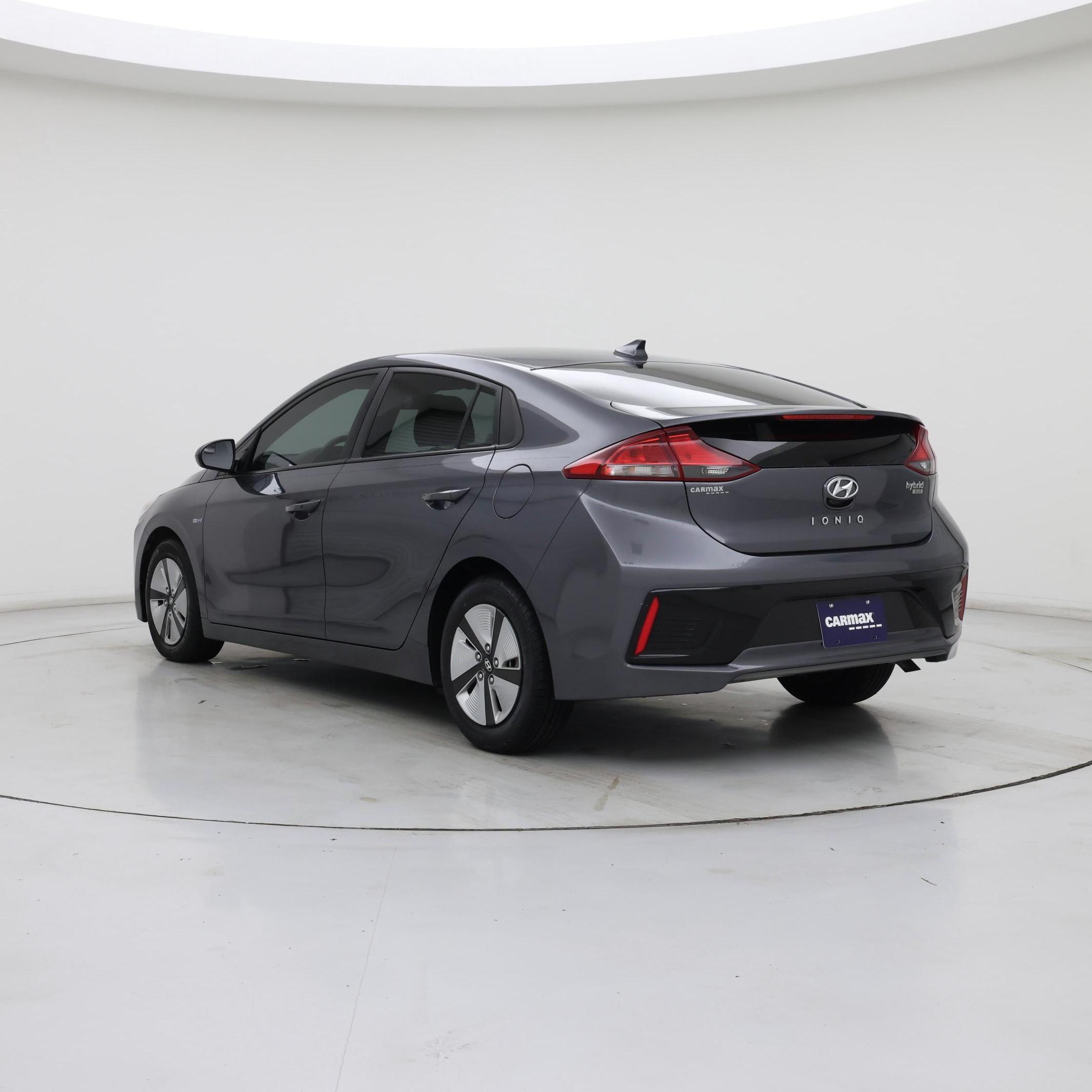 Thumbnail: 2018 Hyundai Ioniq - 2