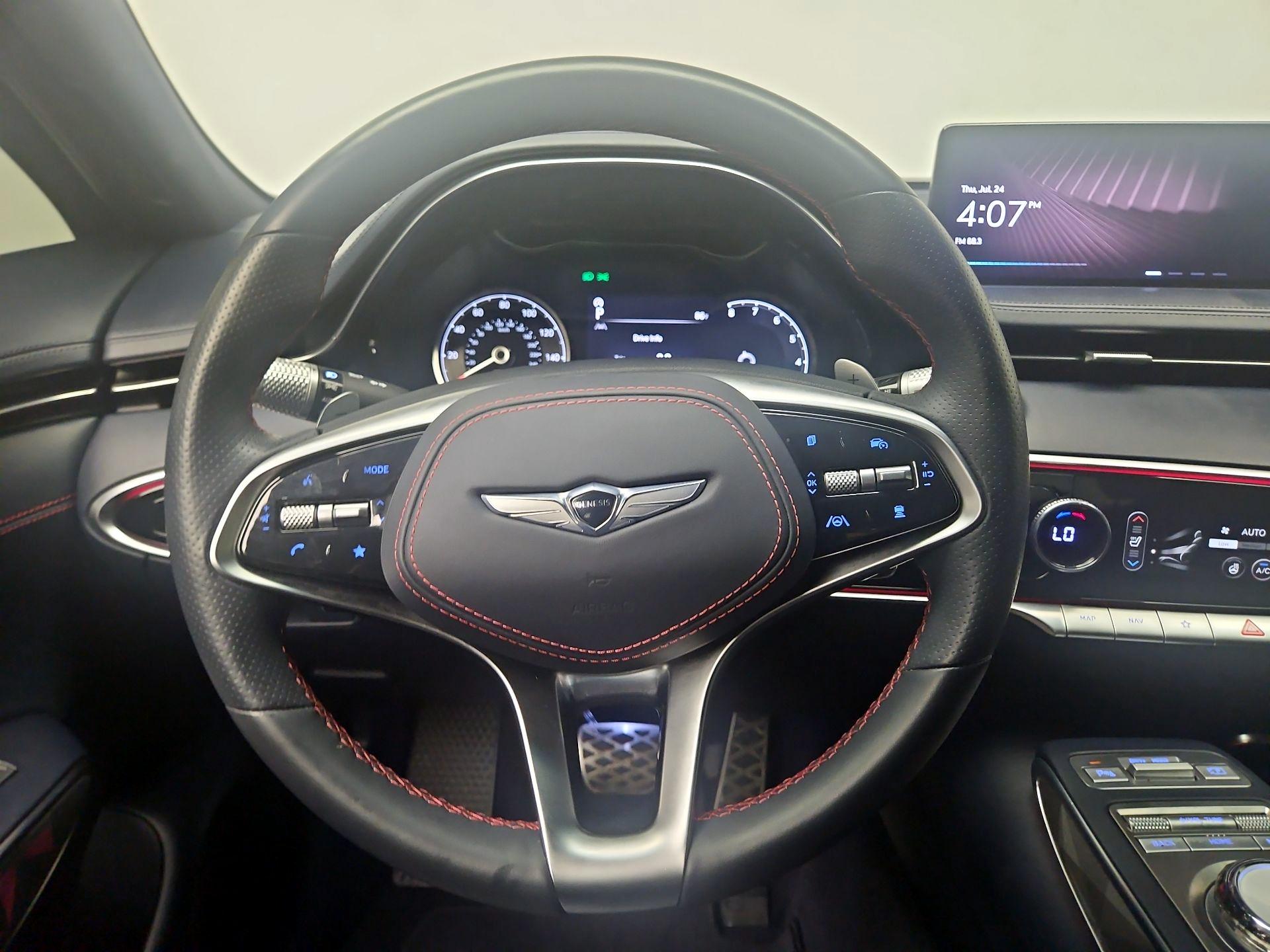 Thumbnail: 2022 Genesis GV70 - 10