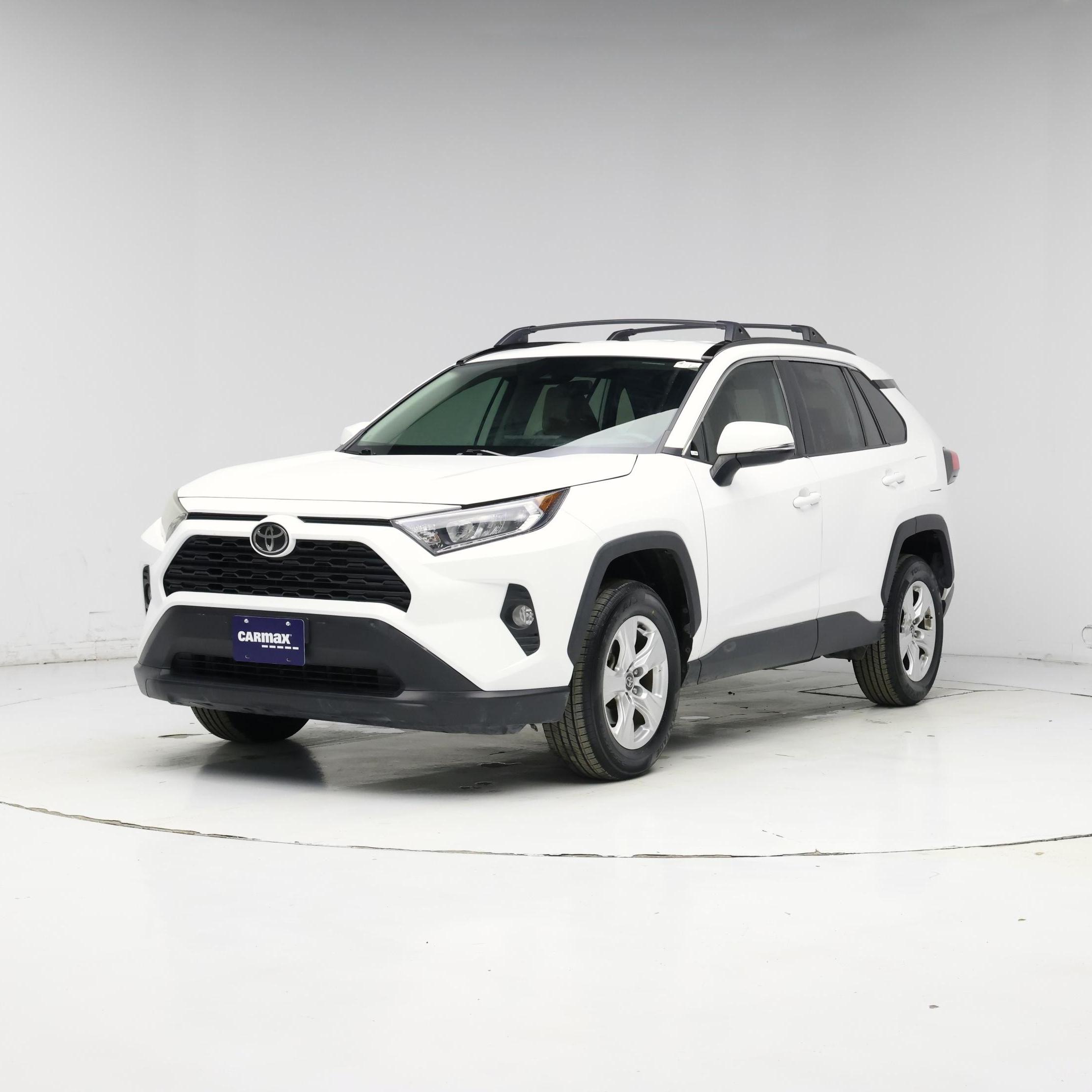 Thumbnail: 2021 Toyota RAV4 - 4