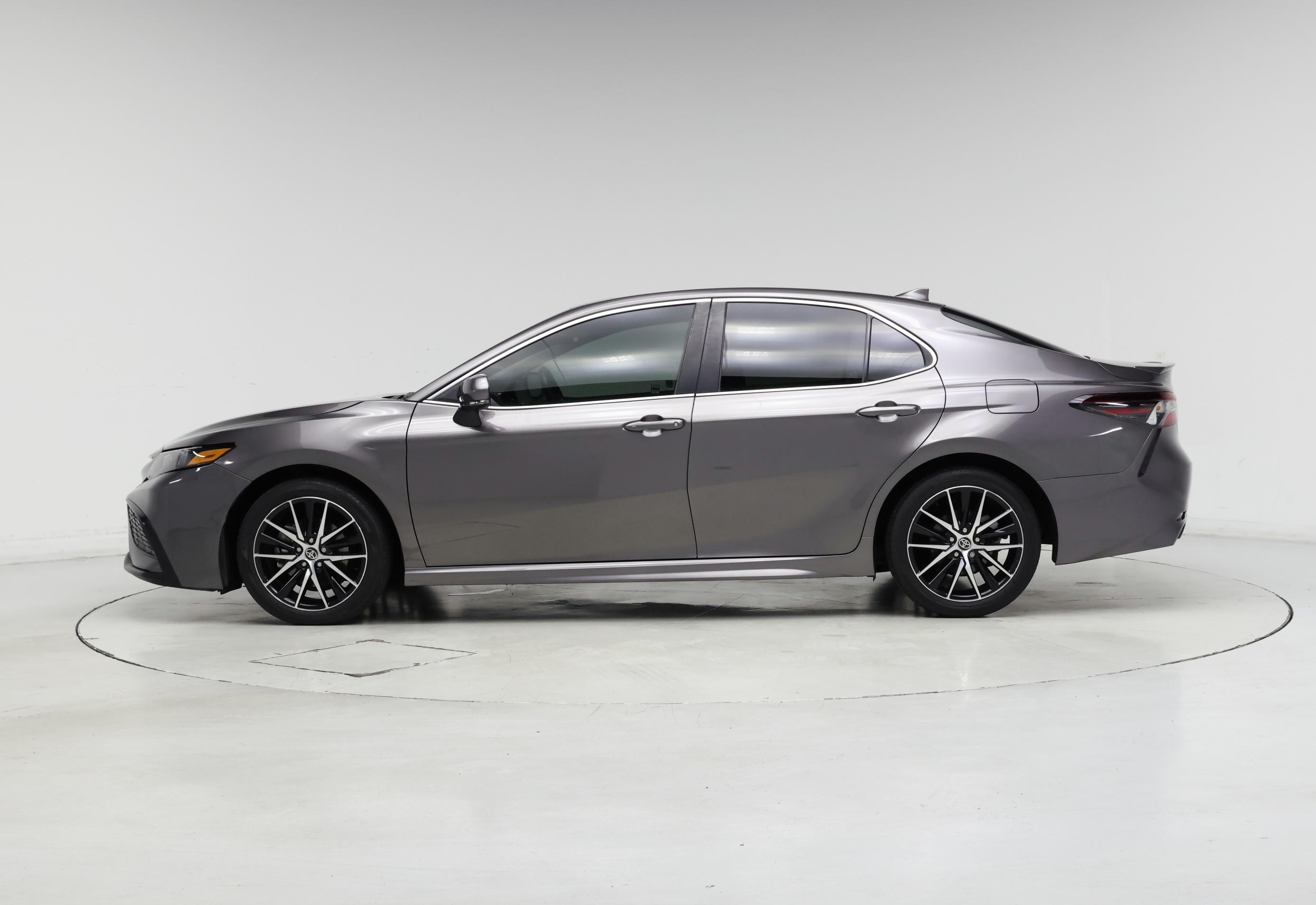 Thumbnail: 2024 Toyota Camry - 3