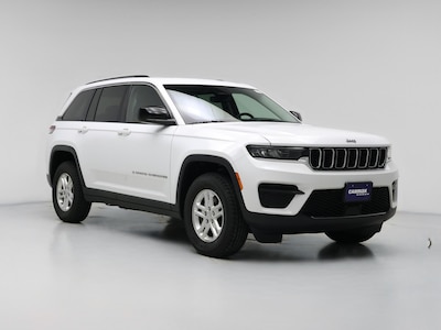 White 2022 Jeep Grand Cherokee Laredo