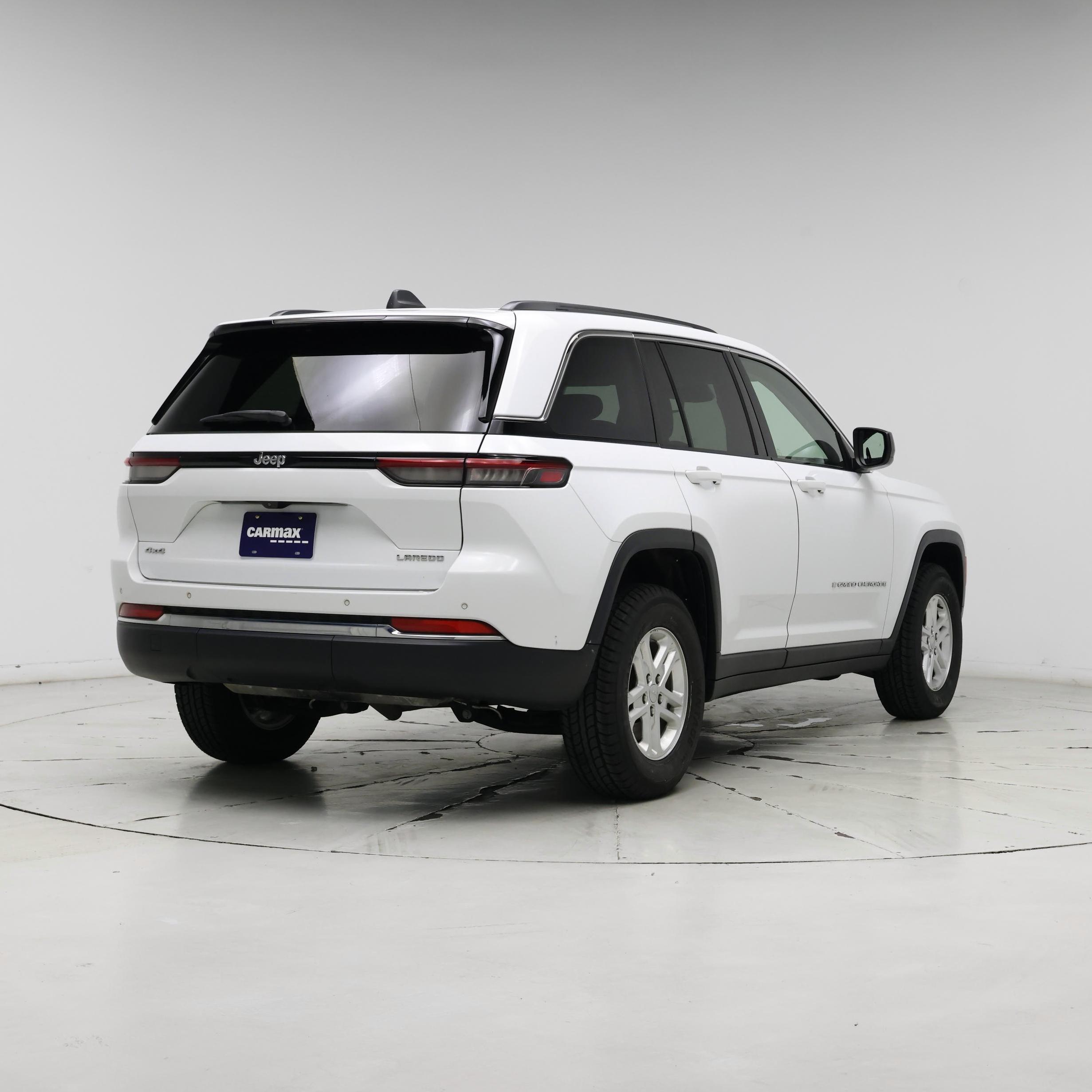 Thumbnail: 2022 Jeep Grand Cherokee - 8