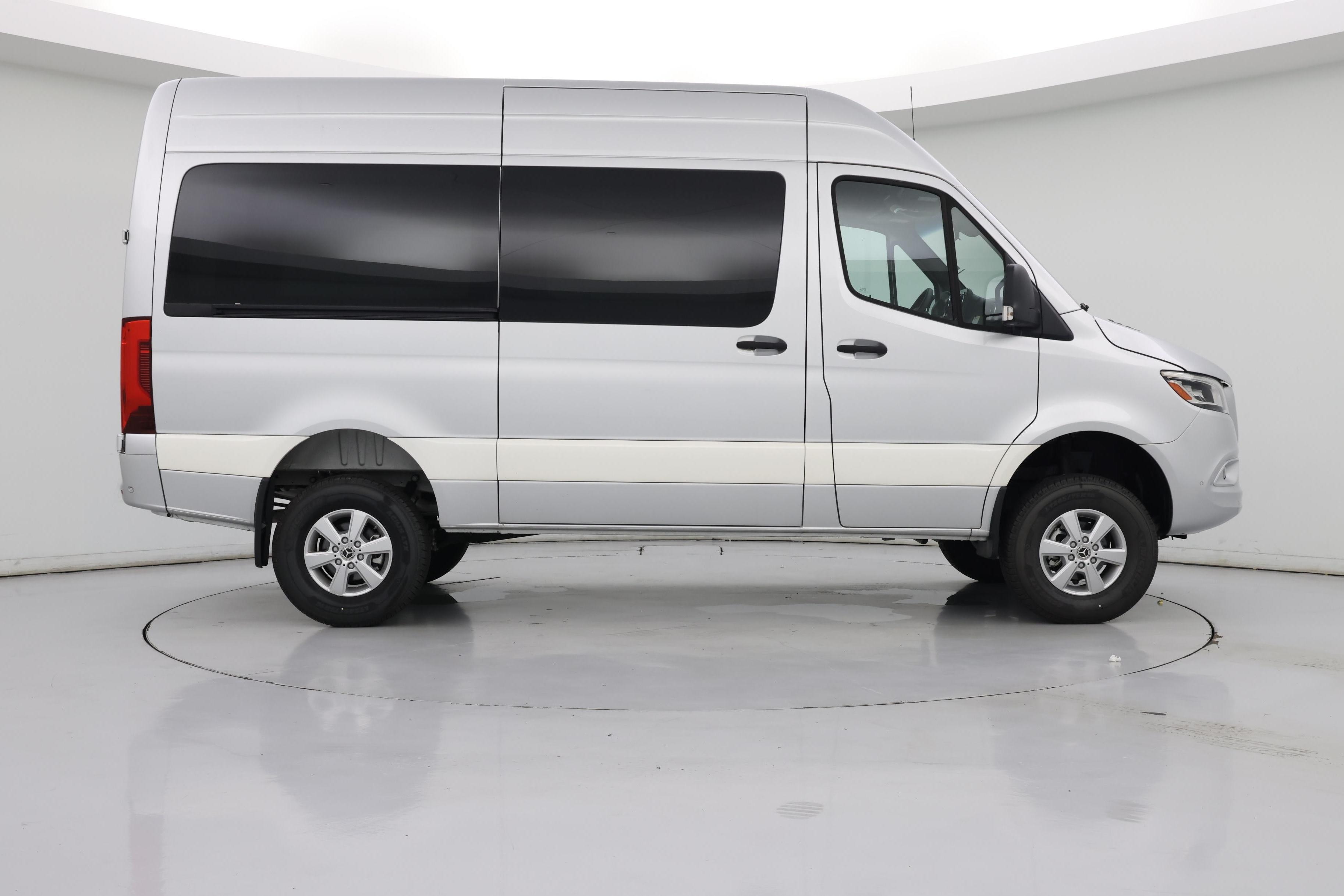 Thumbnail: 2022 Mercedes-Benz Sprinter - 7