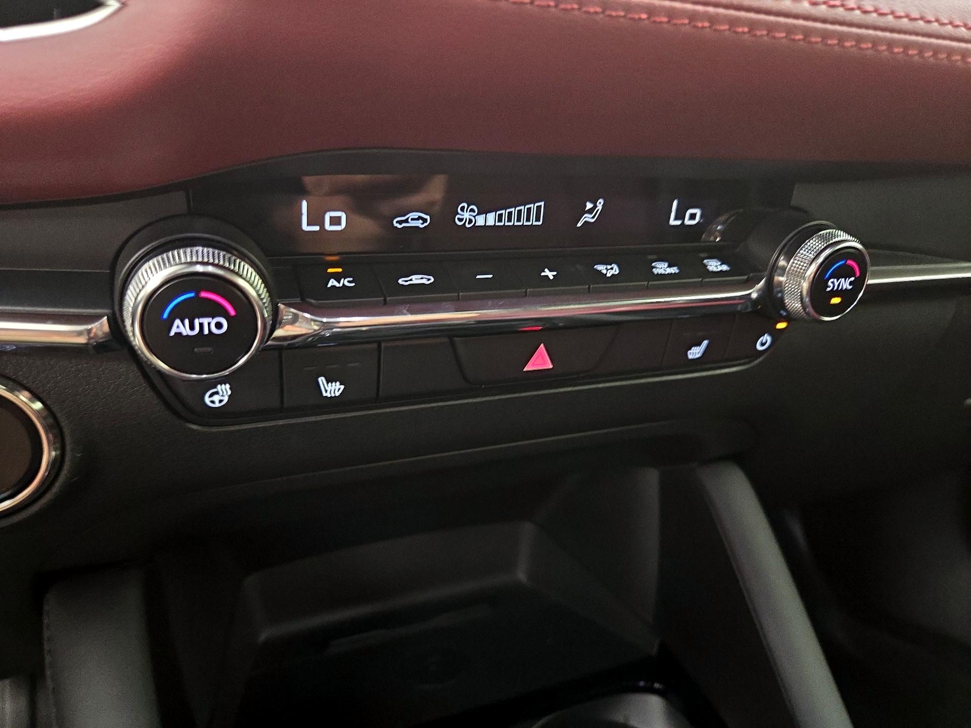 Thumbnail: 2024 Mazda Mazda3 - 17