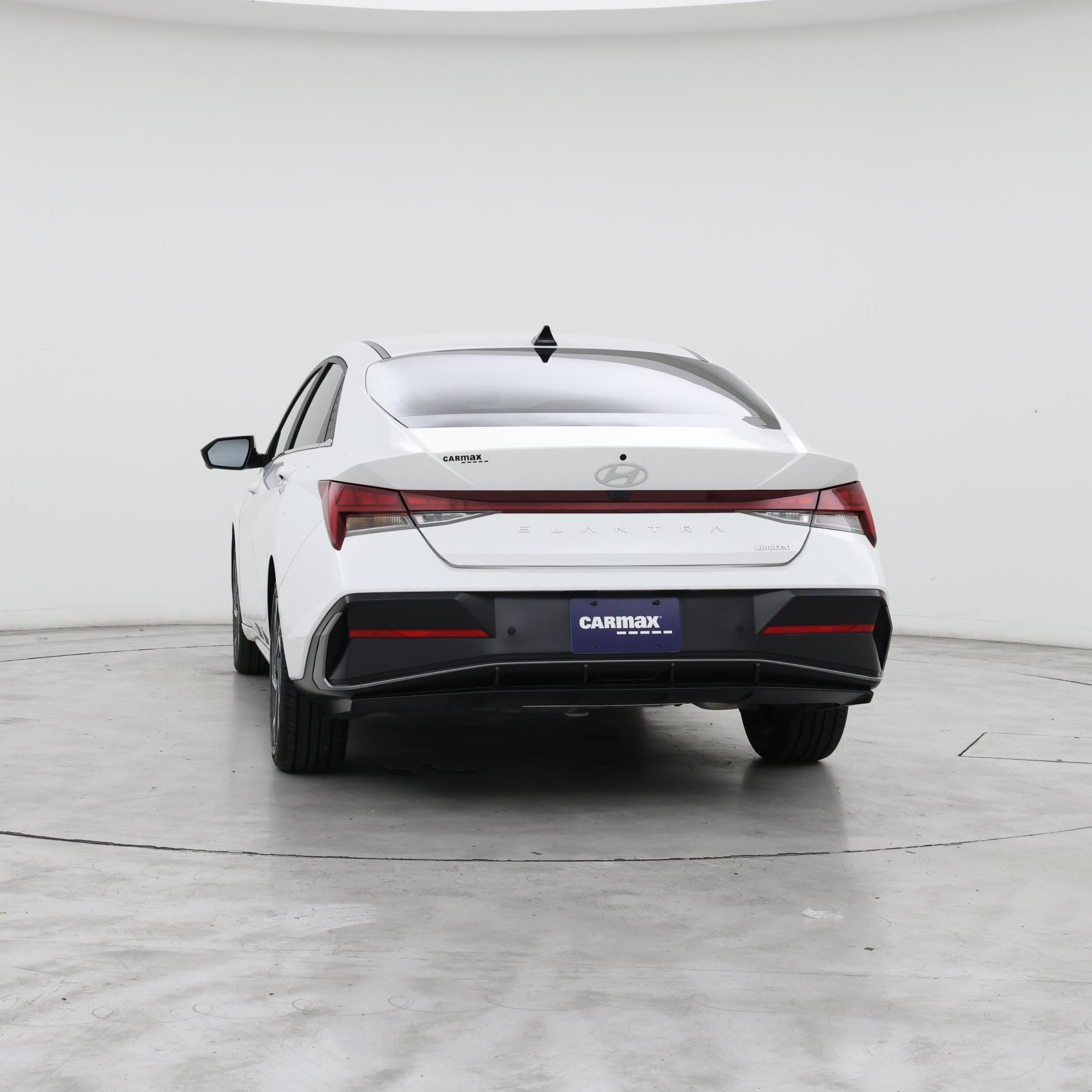 Thumbnail: 2024 Hyundai Elantra - 6
