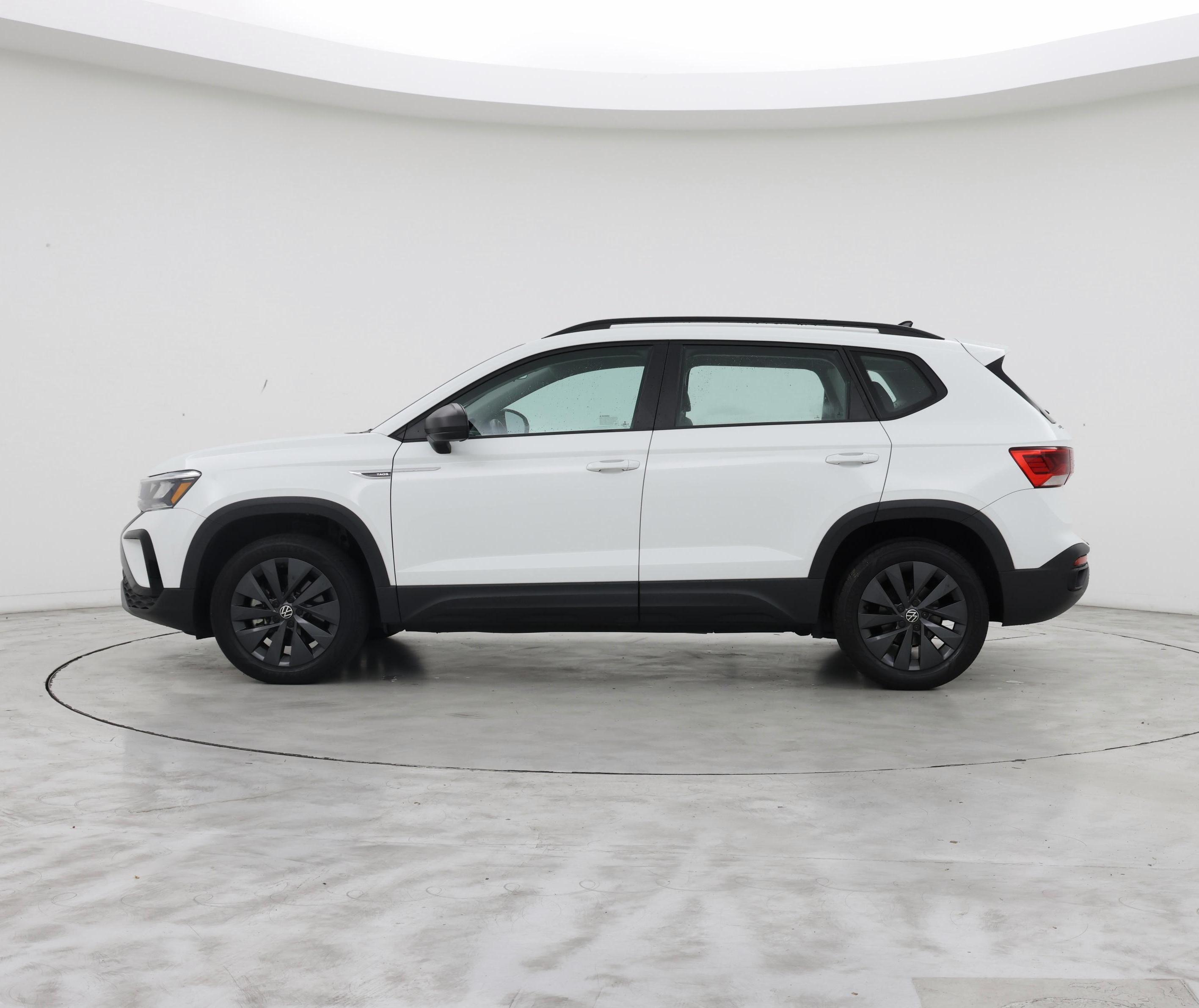Thumbnail: 2023 Volkswagen Taos - 3