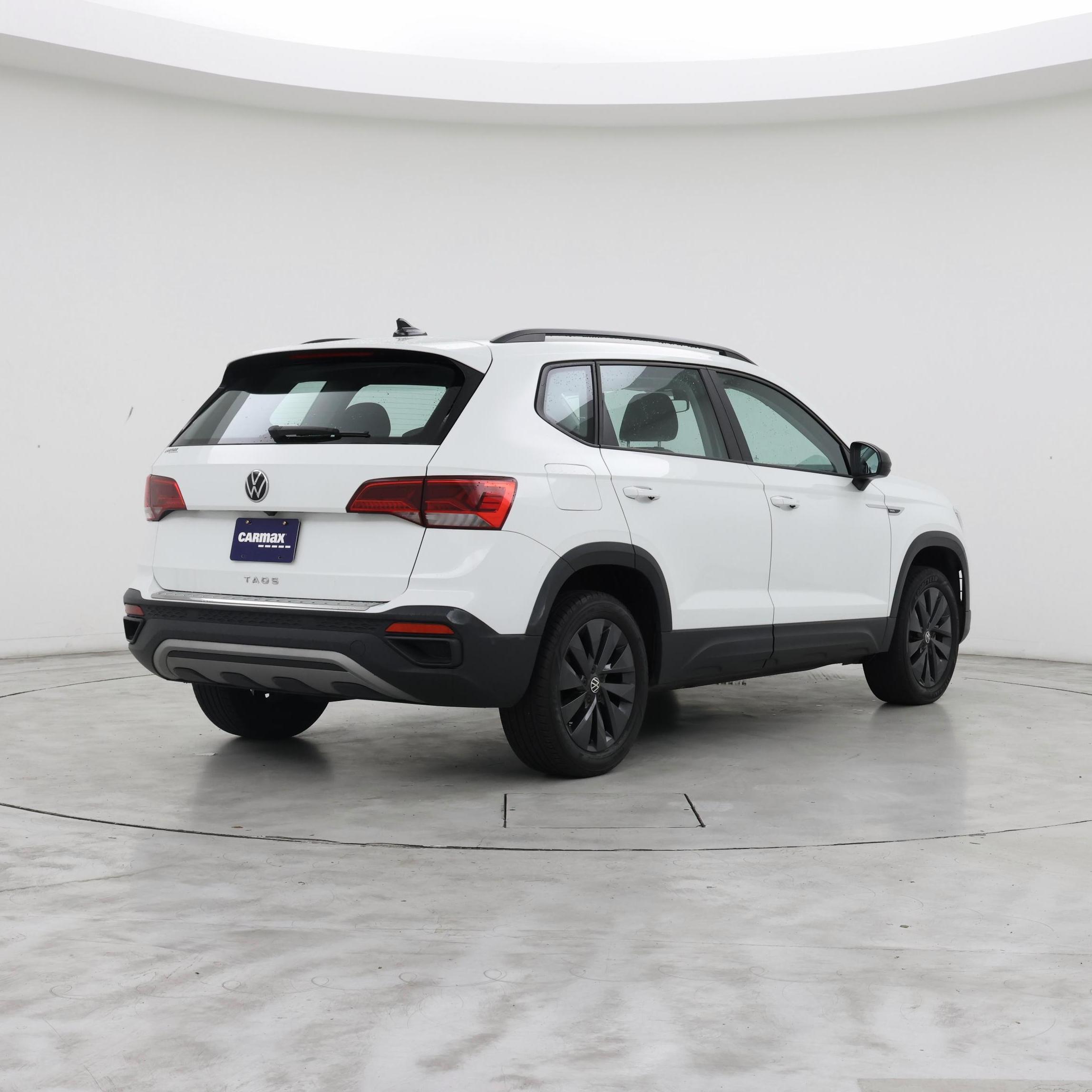 Thumbnail: 2023 Volkswagen Taos - 8