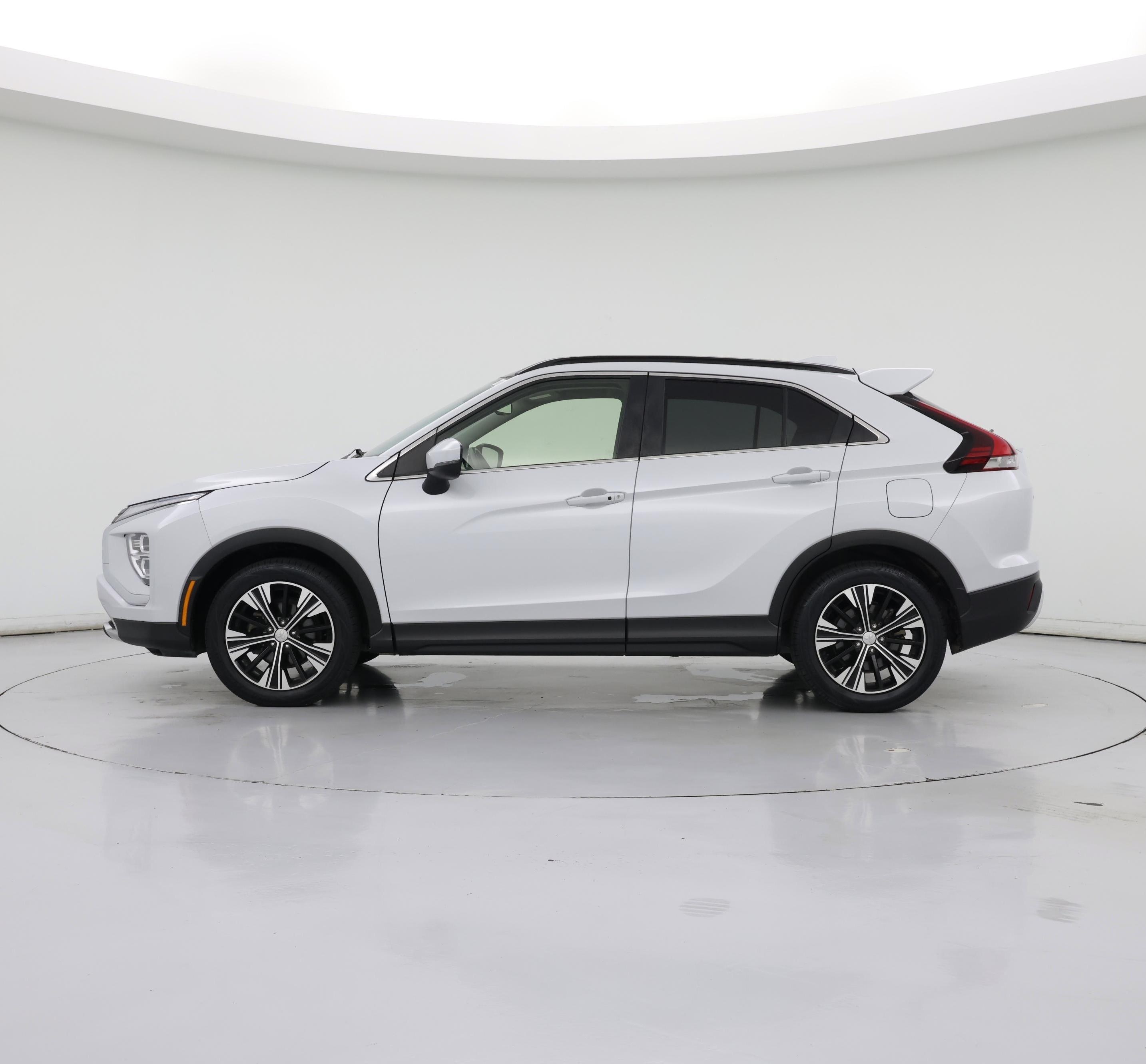 Thumbnail: 2022 Mitsubishi Eclipse Cross - 3
