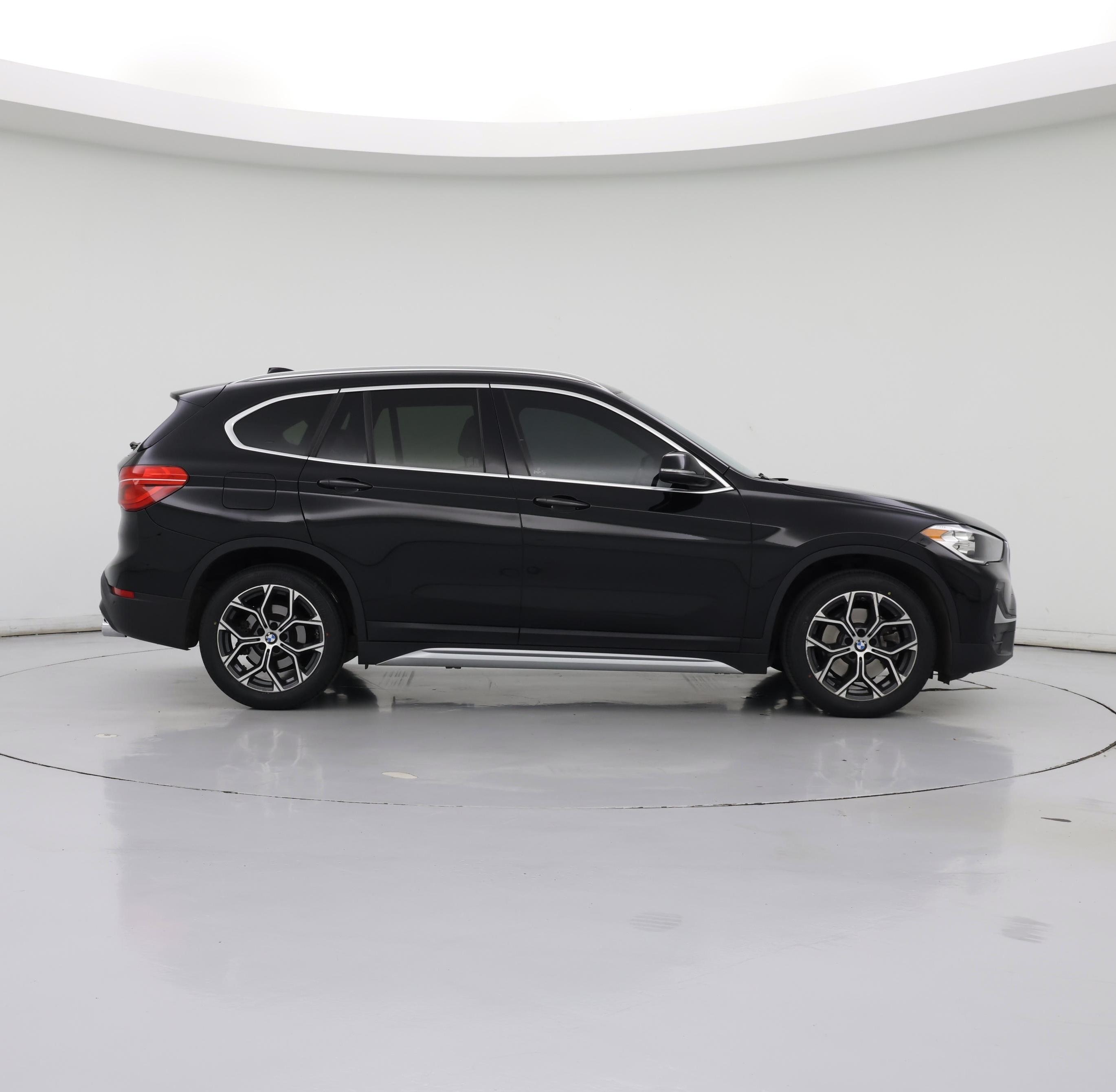Thumbnail: 2021 BMW X1 - 7
