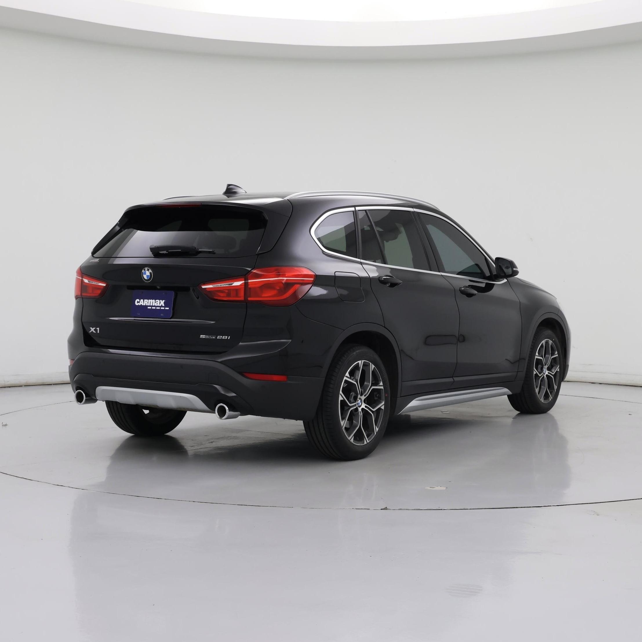 Thumbnail: 2021 BMW X1 - 8