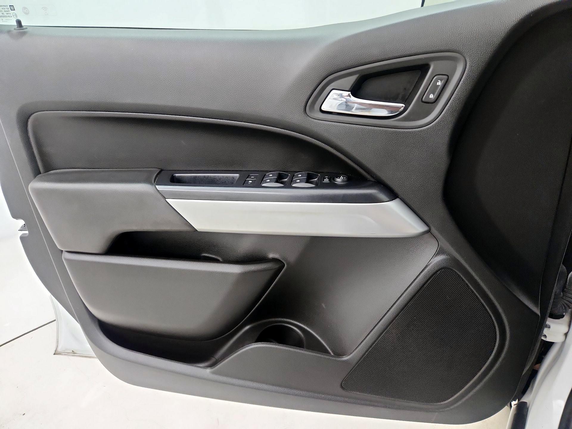 Thumbnail: 2020 Chevrolet Colorado - 12
