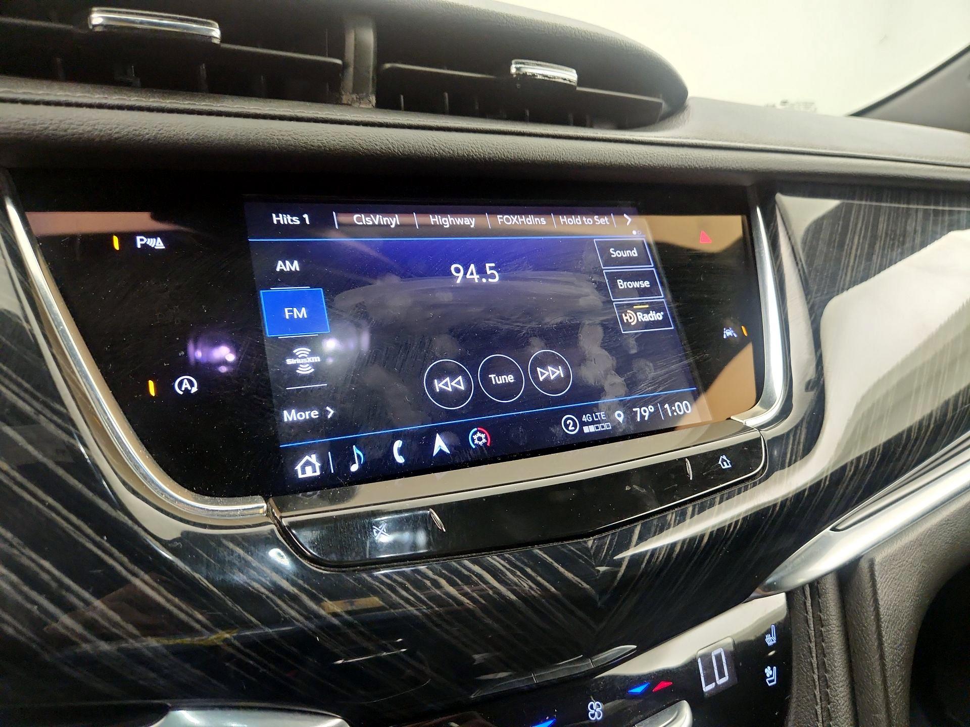 Thumbnail: 2023 Cadillac XT6 - 16