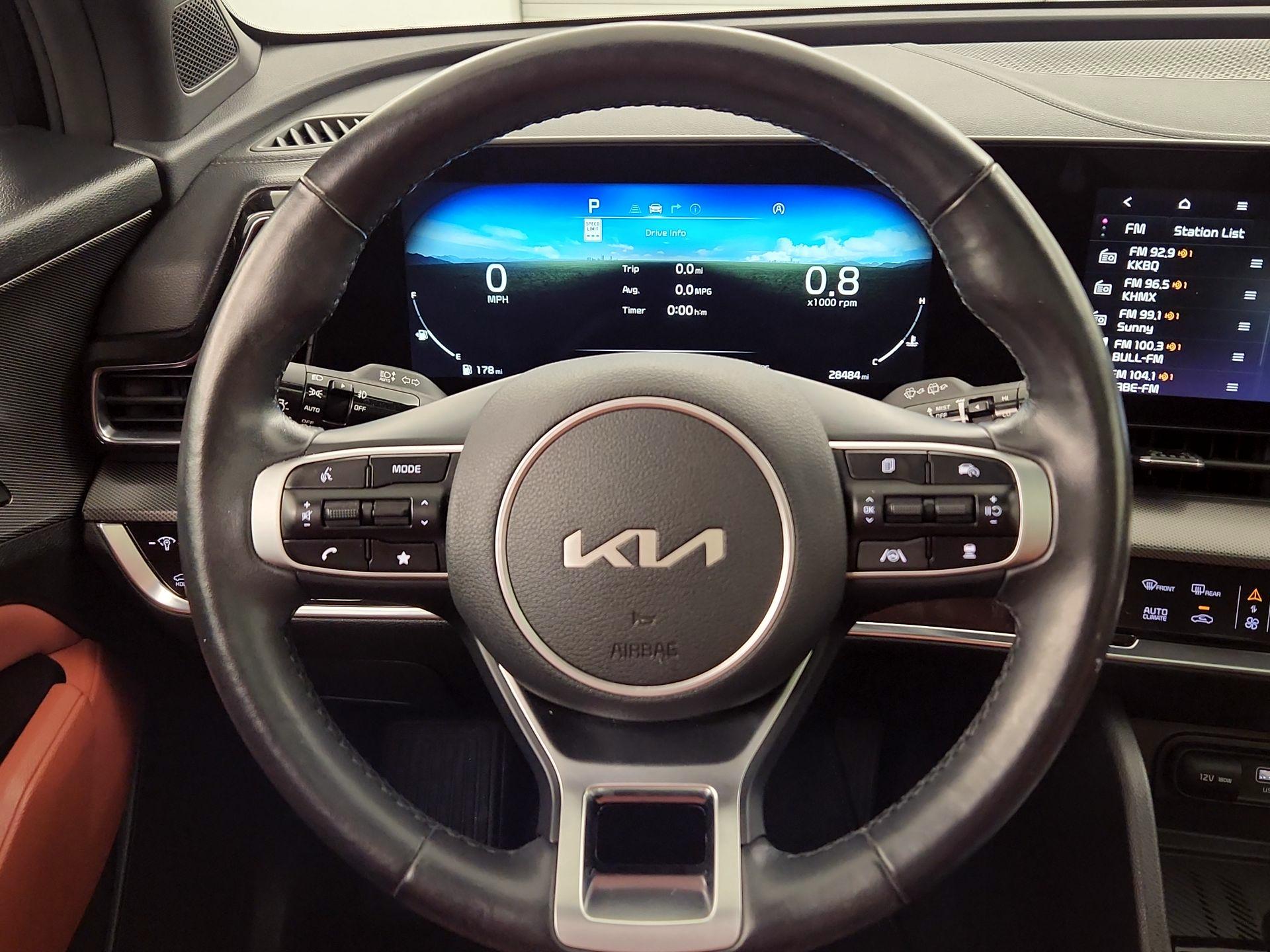 Thumbnail: 2023 Kia Sportage - 10
