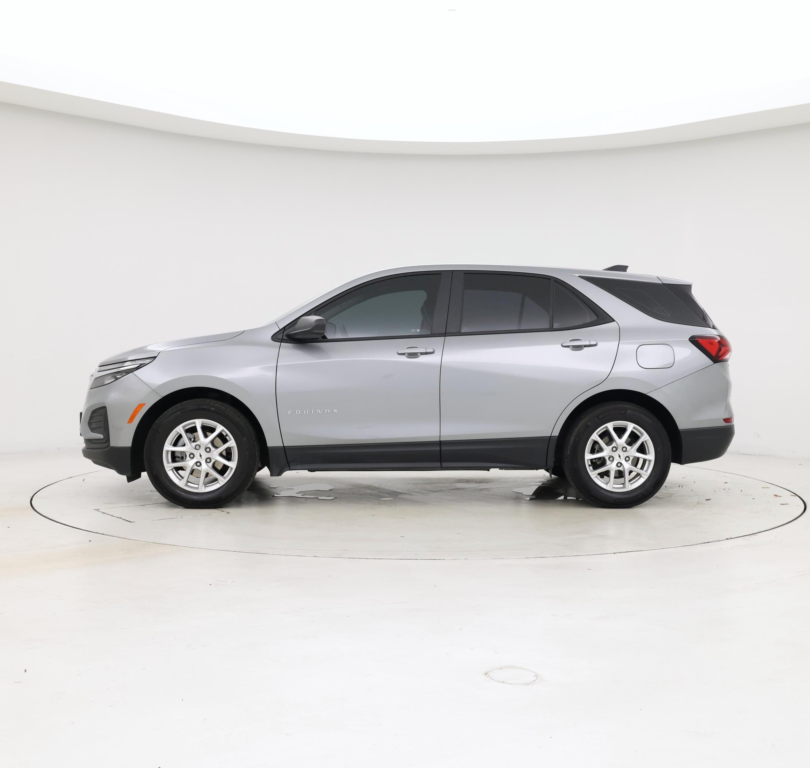 Thumbnail: 2024 Chevrolet Equinox - 3
