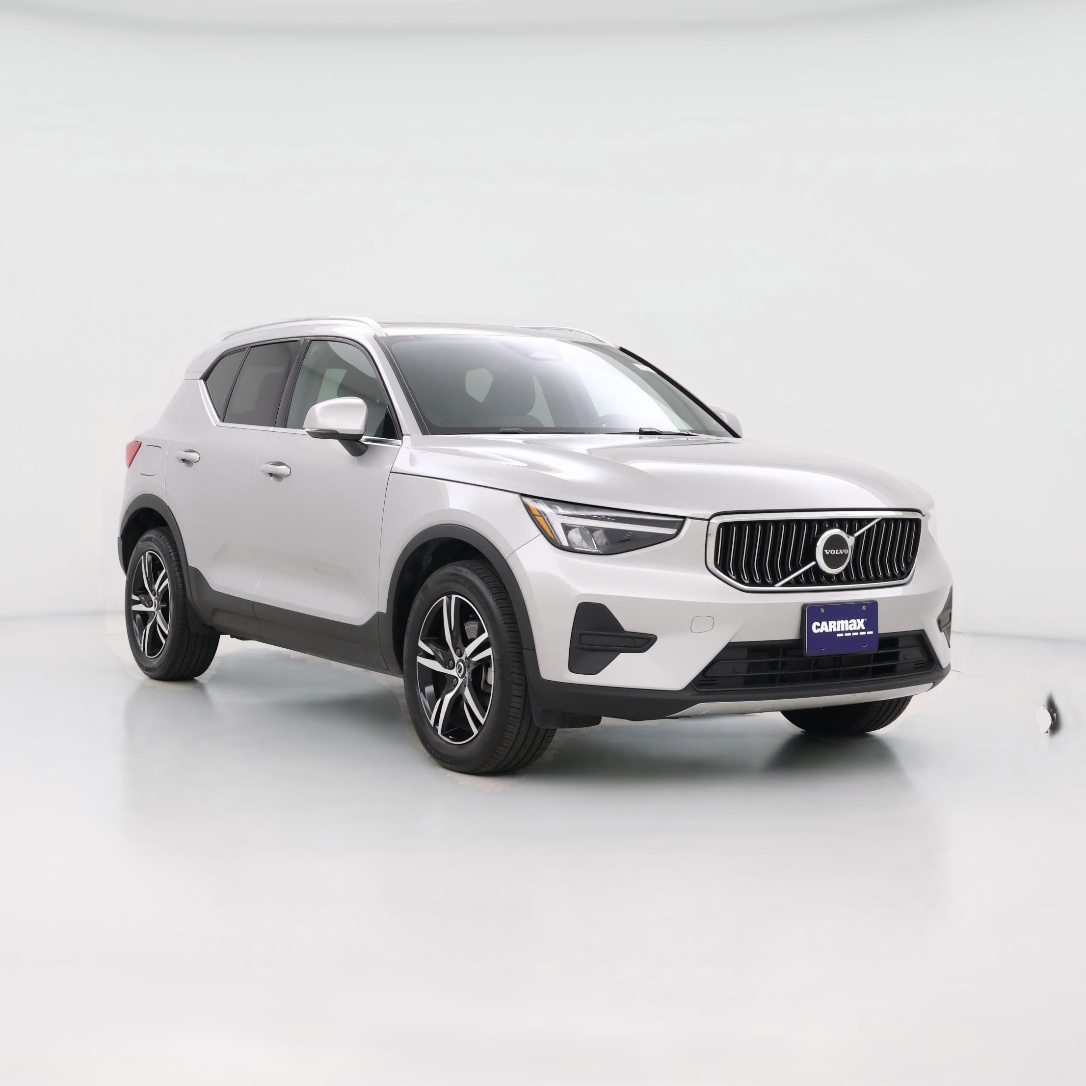 Thumbnail: 2025 Volvo XC40 - 1