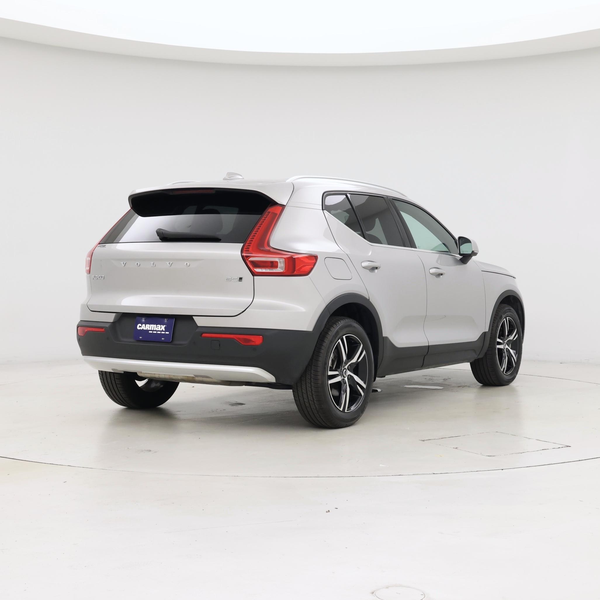 Thumbnail: 2025 Volvo XC40 - 8