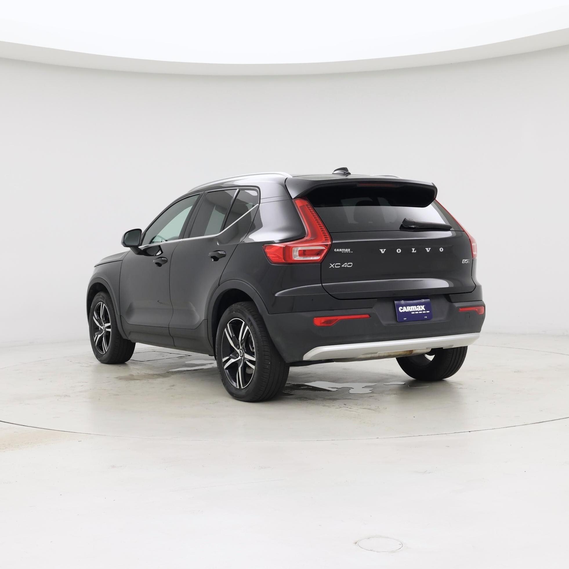 Thumbnail: 2025 Volvo XC40 - 2