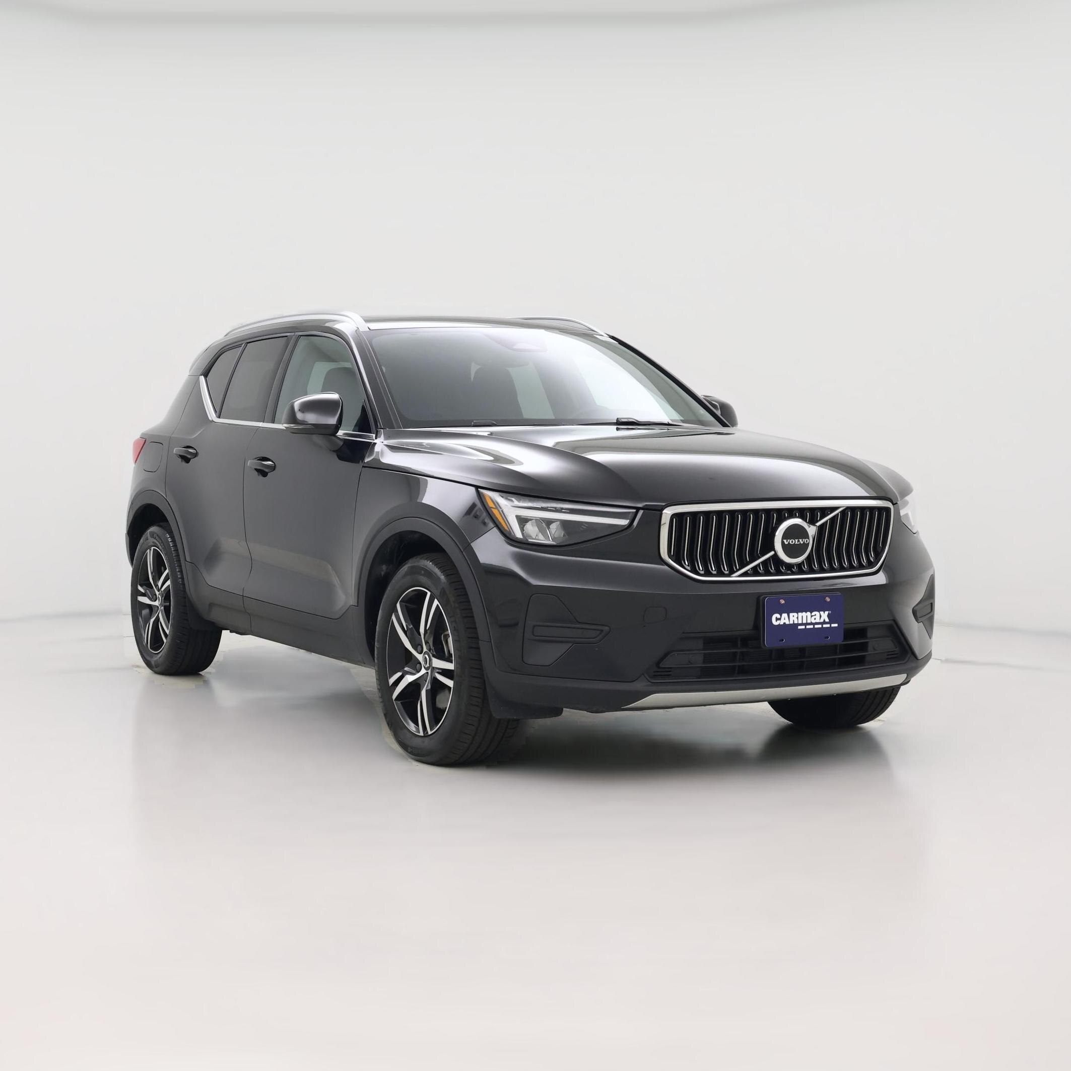 Thumbnail: 2025 Volvo XC40 - 1