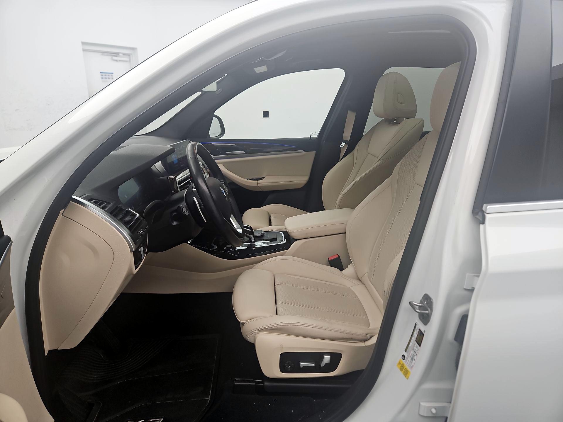 Thumbnail: 2022 BMW X3 - 11