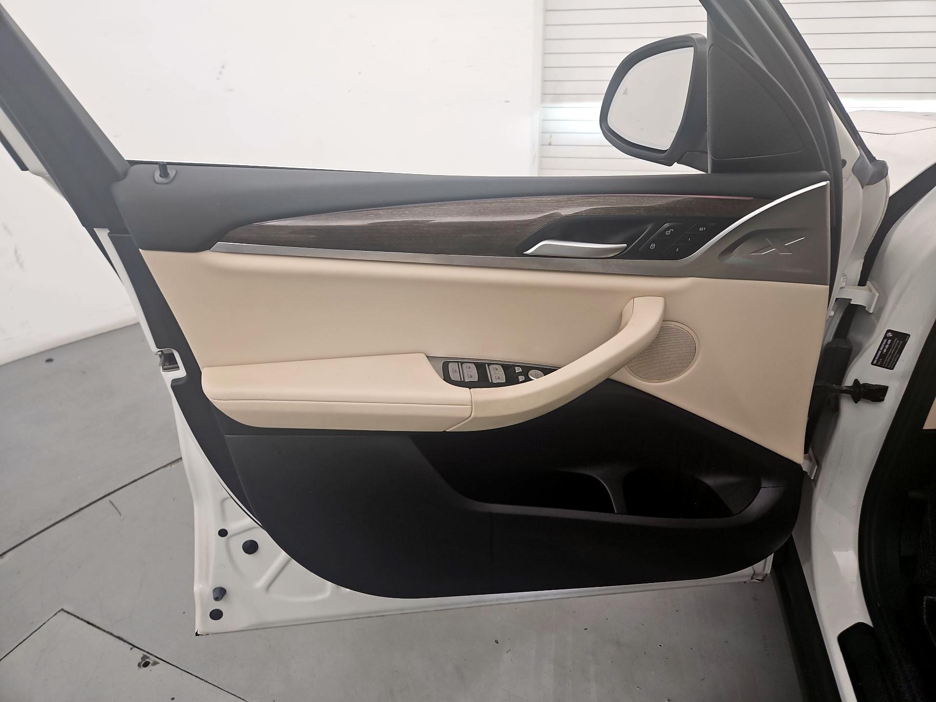 Thumbnail: 2022 BMW X3 - 12