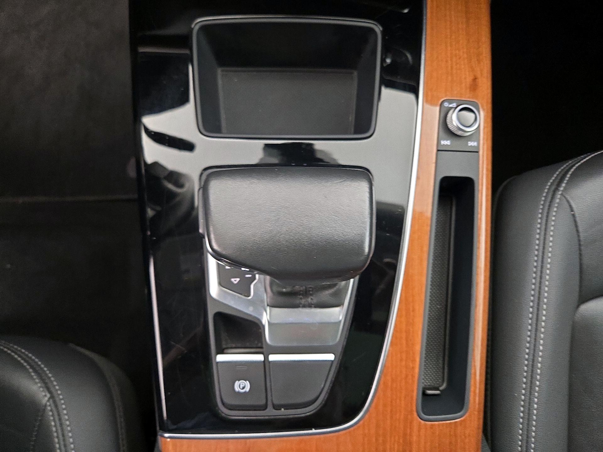 Thumbnail: 2021 Audi Q5 - 17