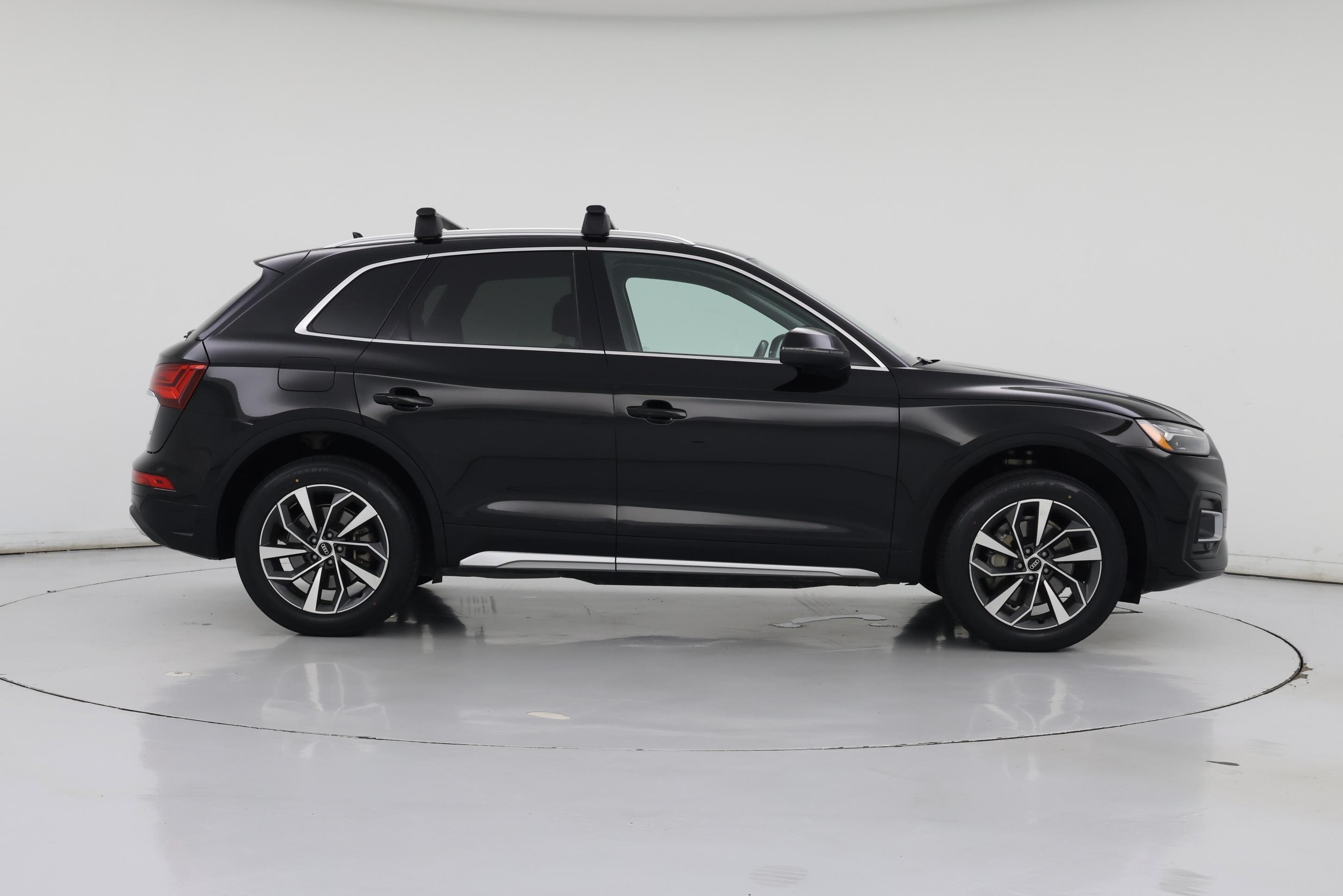 Thumbnail: 2021 Audi Q5 - 7
