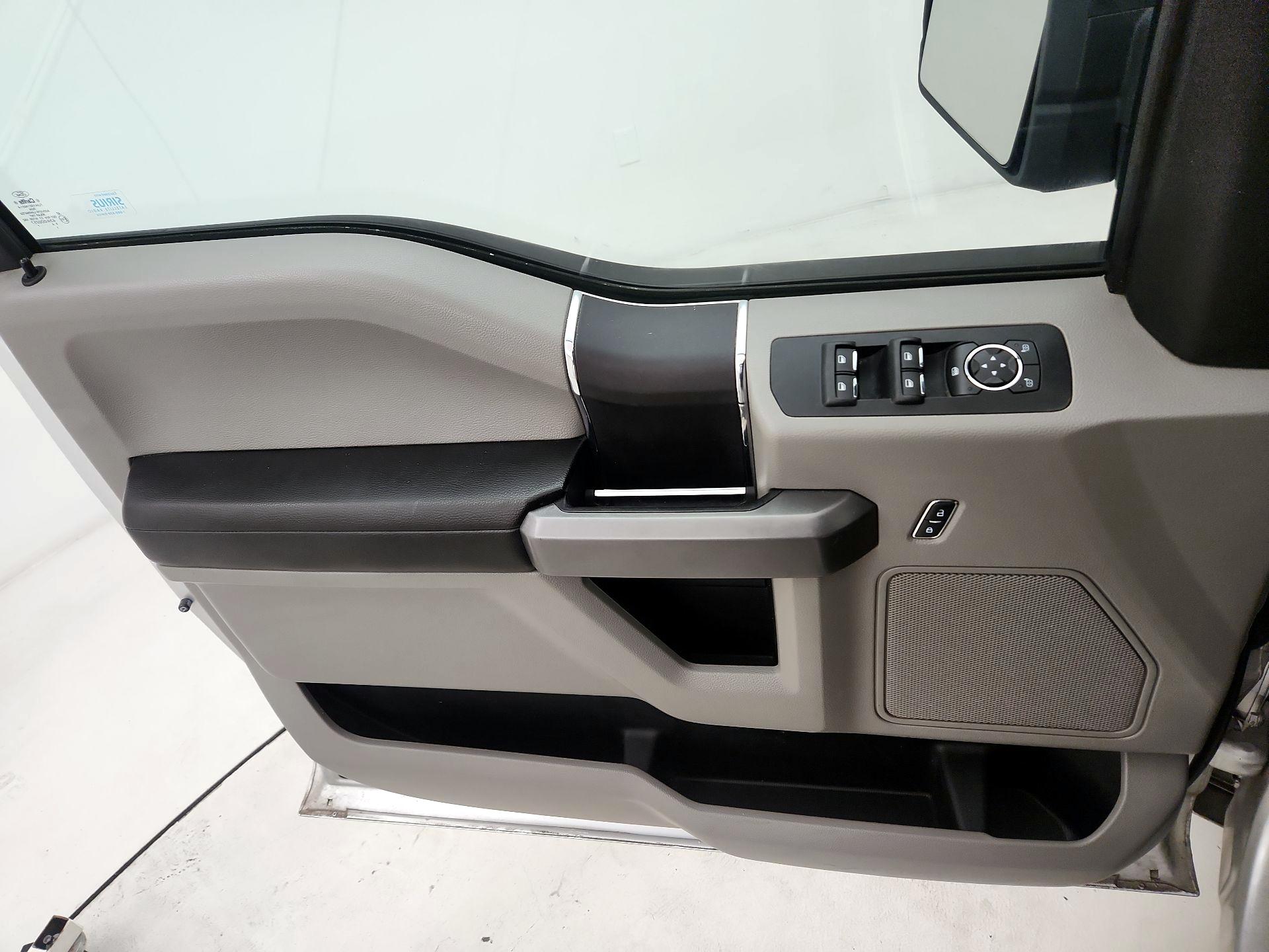 Thumbnail: 2016 Ford F-150 - 12