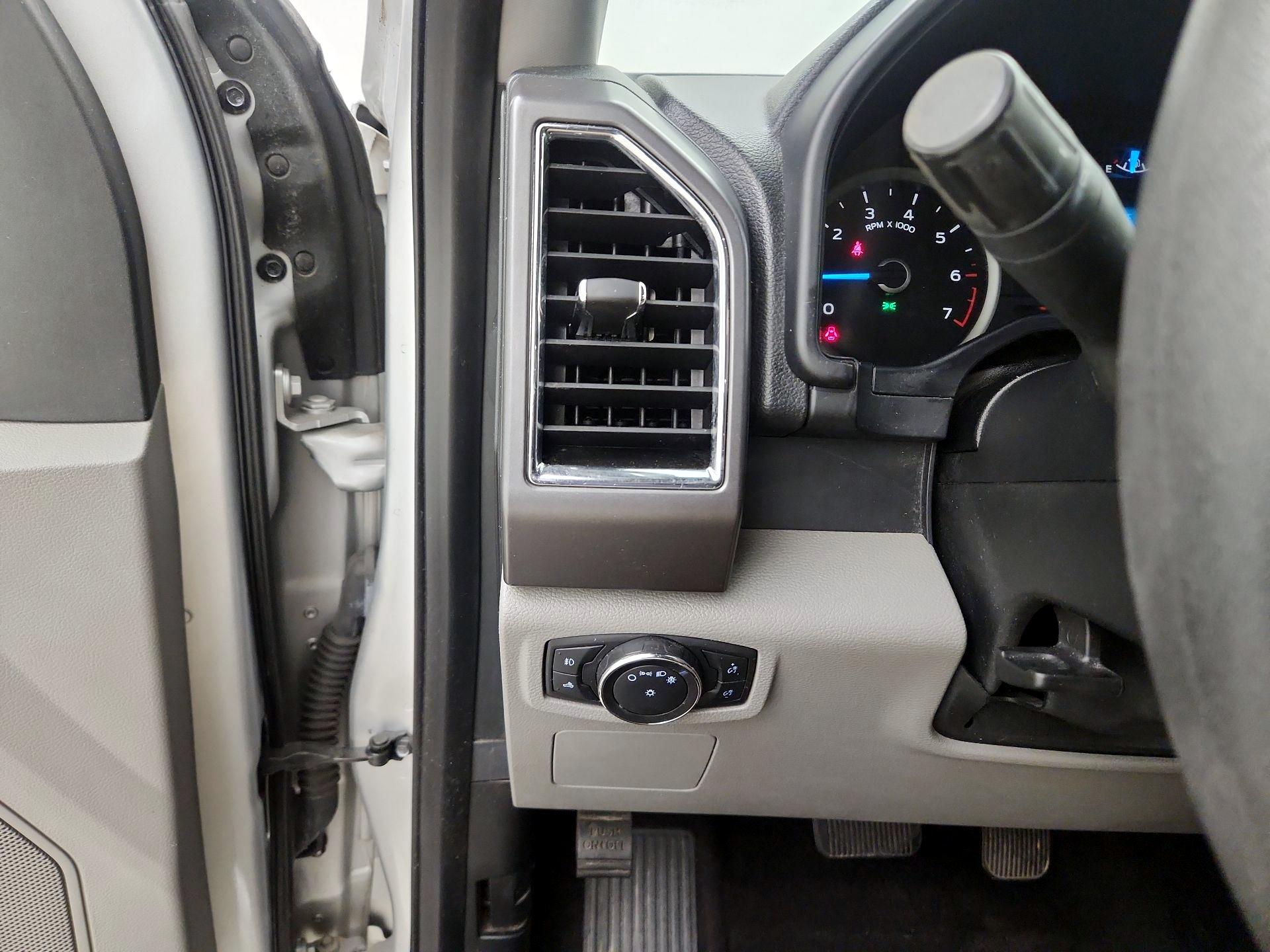 Thumbnail: 2016 Ford F-150 - 13