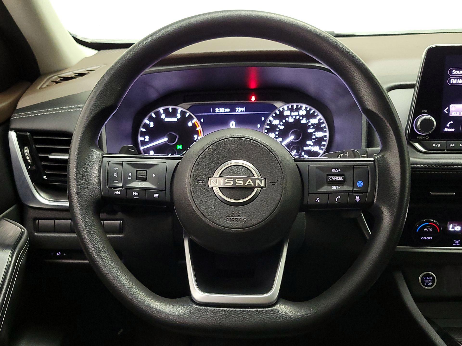 Thumbnail: 2022 Nissan Rogue - 10
