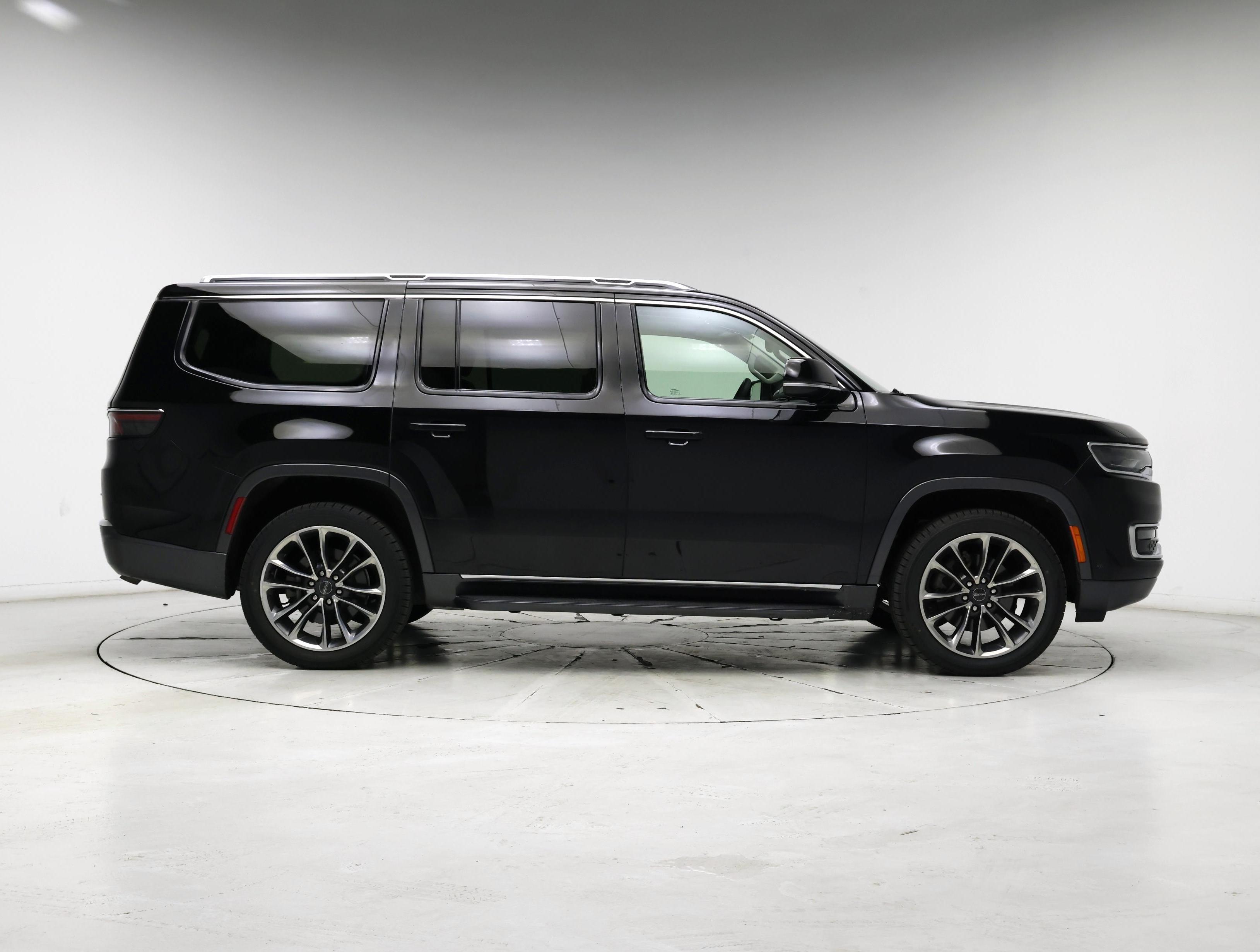 Thumbnail: 2022 Jeep Wagoneer - 7