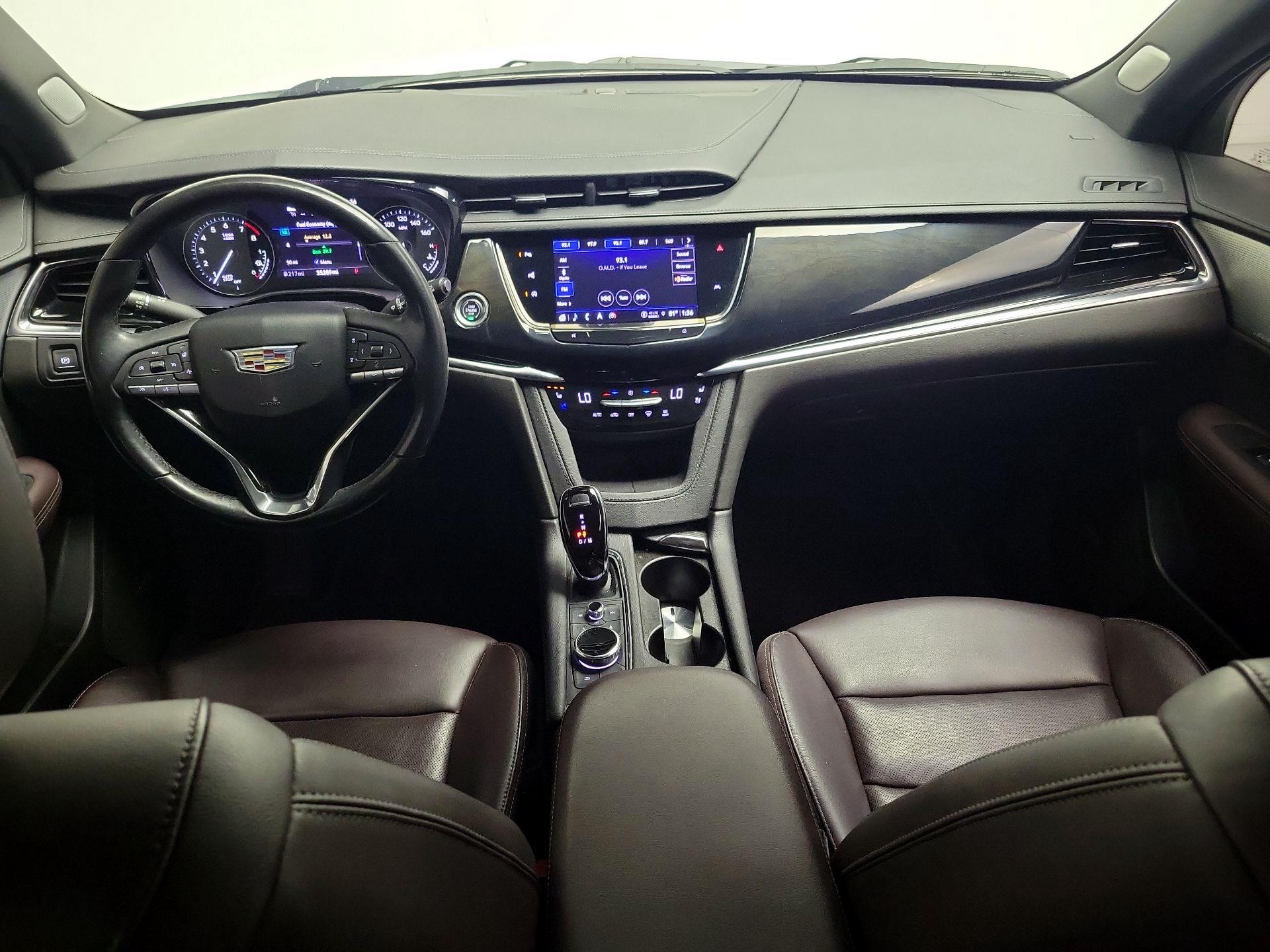 Thumbnail: 2022 Cadillac XT6 - 9