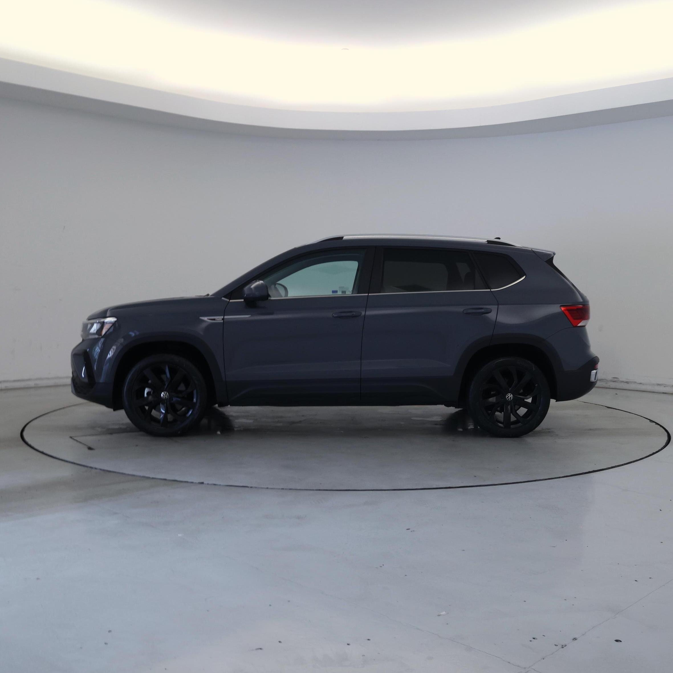 Thumbnail: 2022 Volkswagen Taos - 3