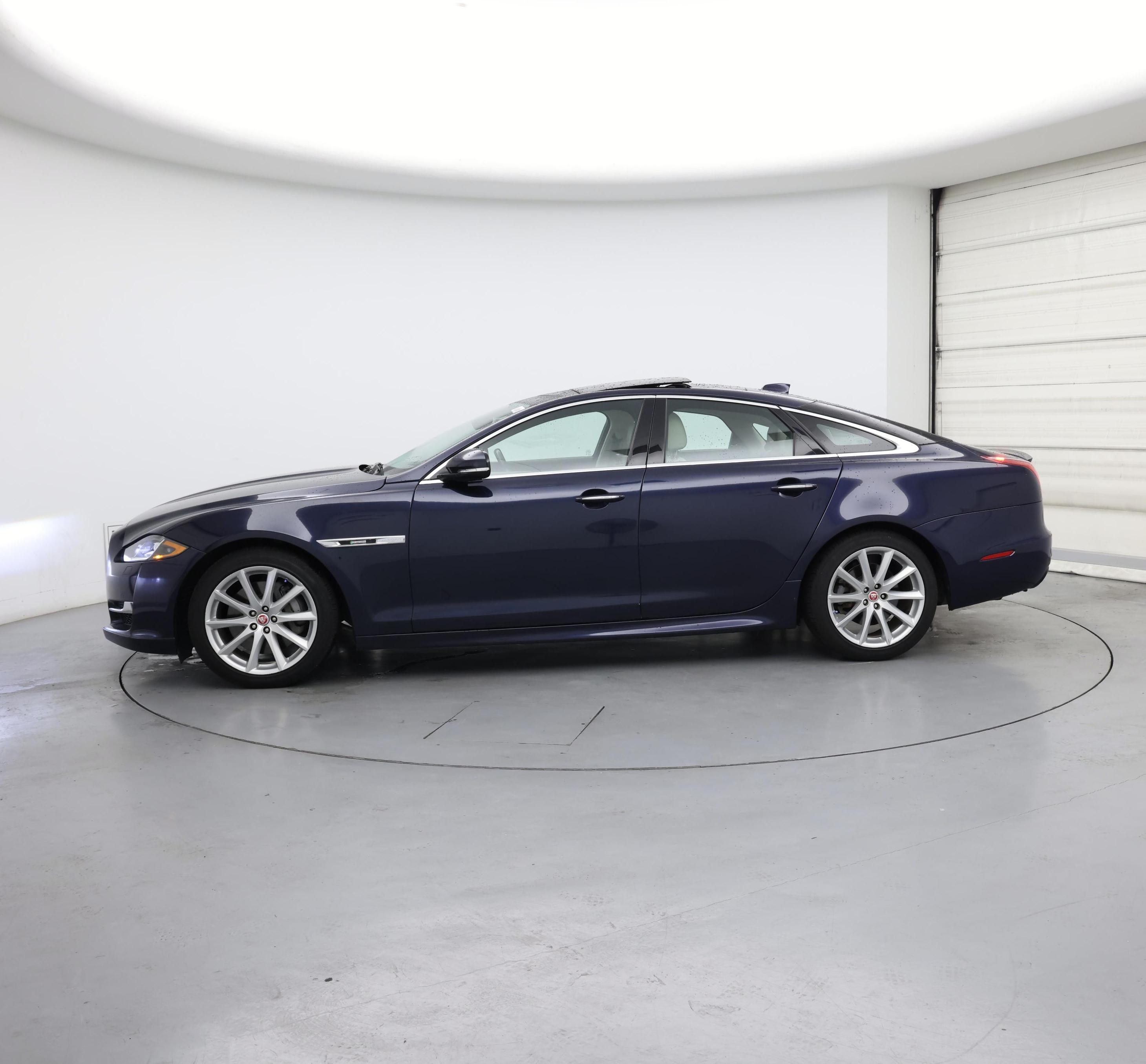 Thumbnail: 2019 Jaguar XJ - 3