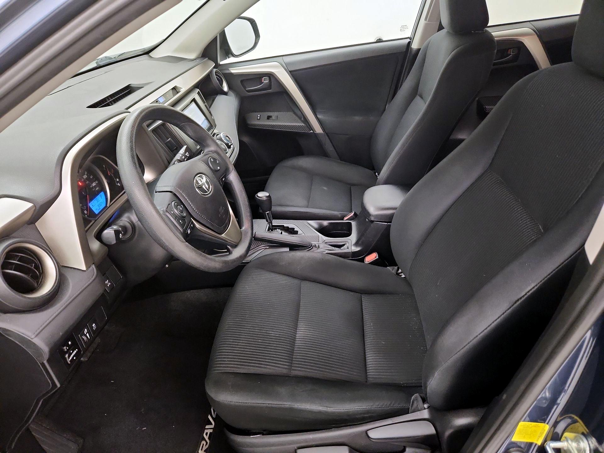Thumbnail: 2014 Toyota RAV4 - 11