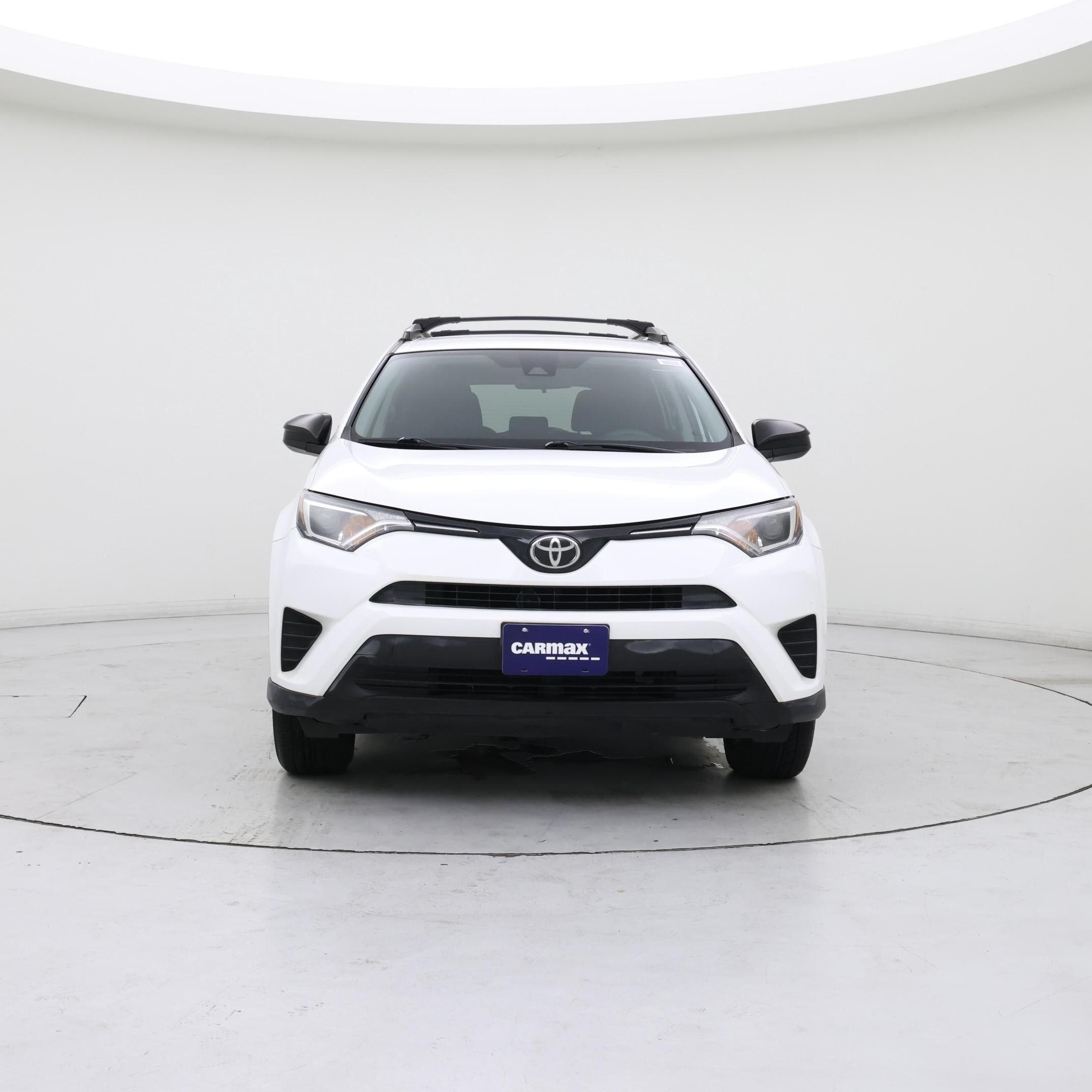 Thumbnail: 2017 Toyota RAV4 - 5