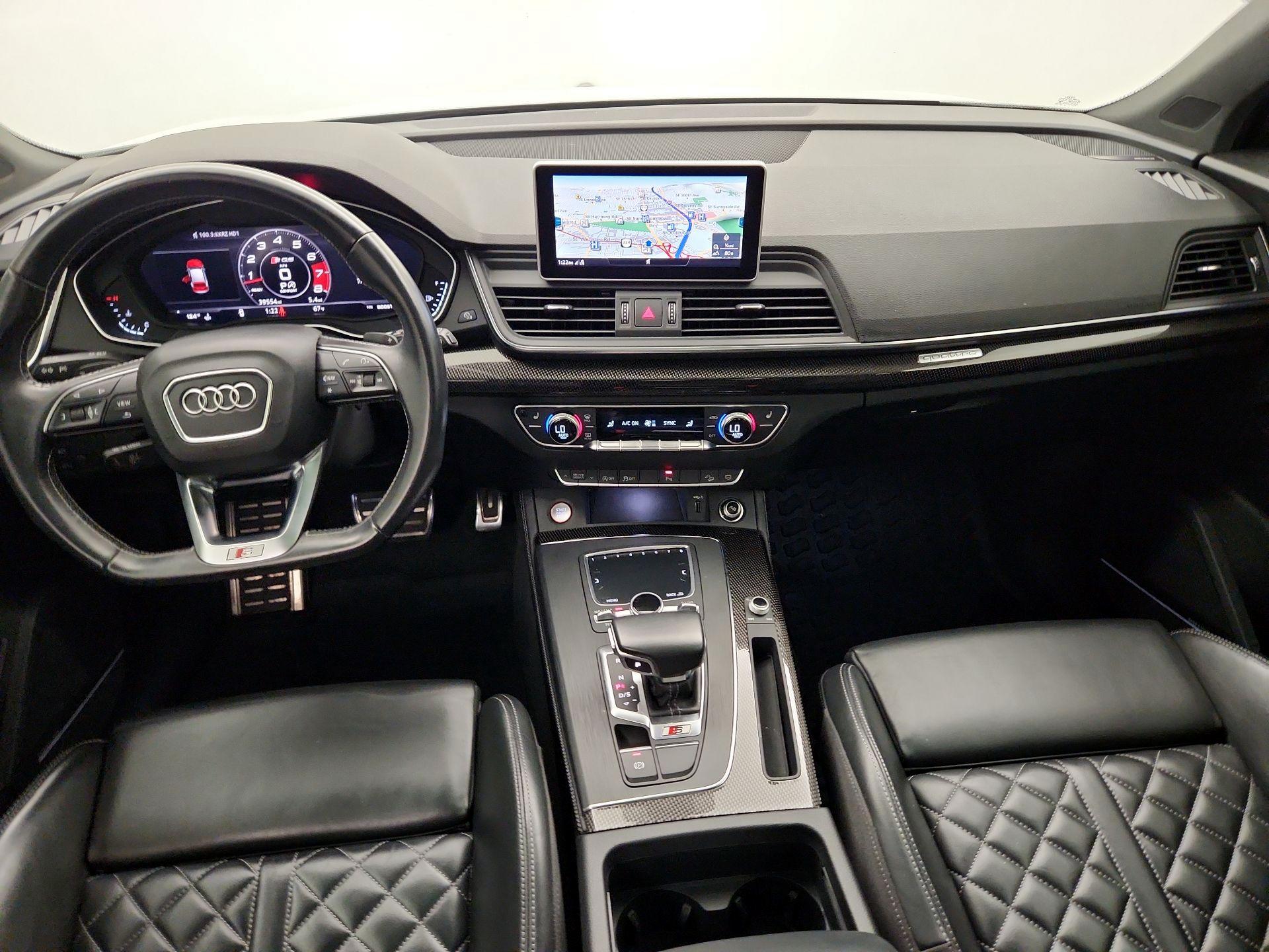 Thumbnail: 2020 Audi SQ5 - 9
