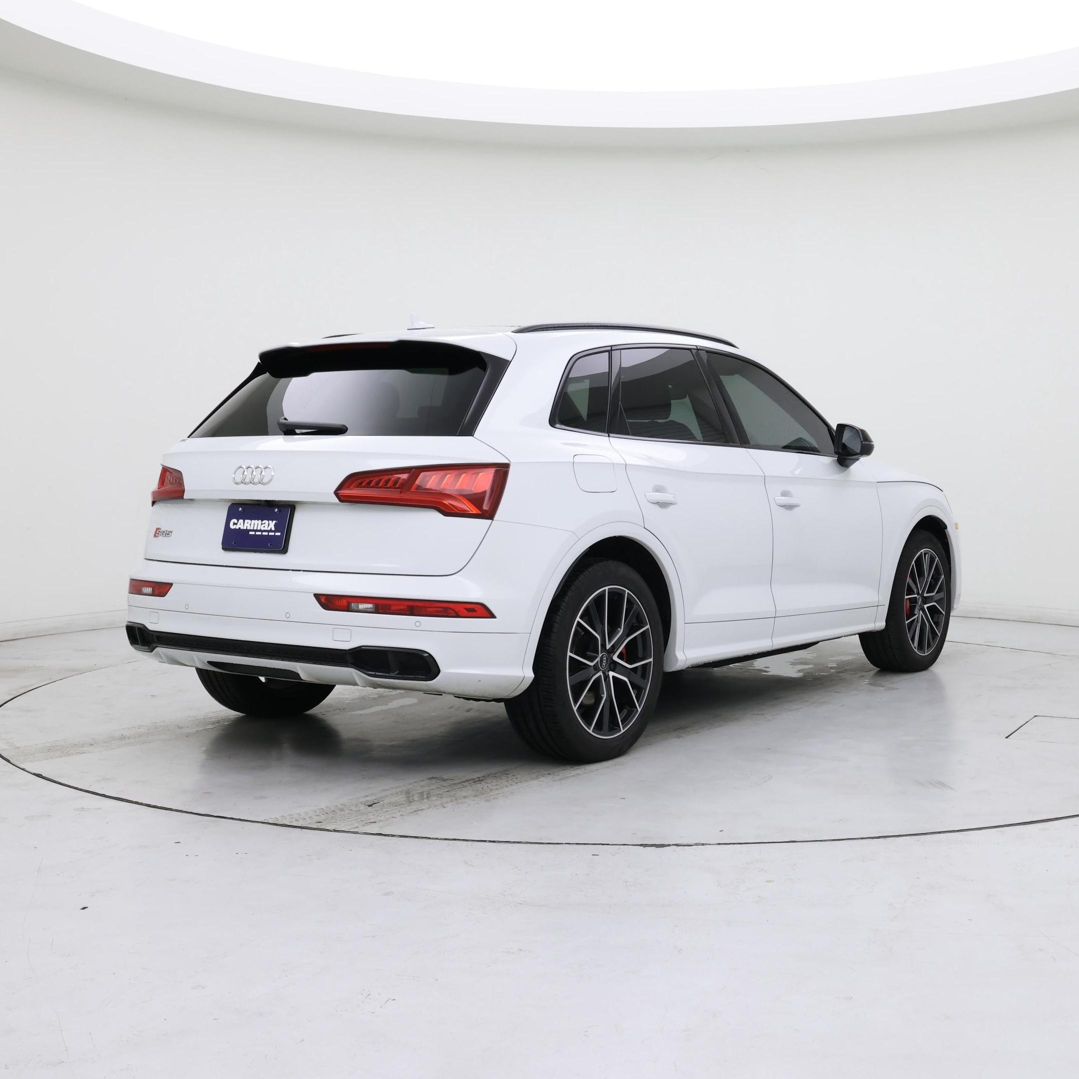 Thumbnail: 2020 Audi SQ5 - 8