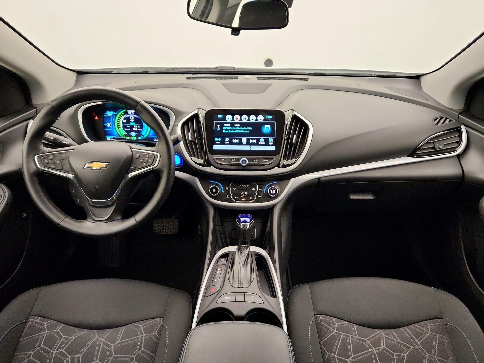 Thumbnail: 2016 Chevrolet Volt - 9