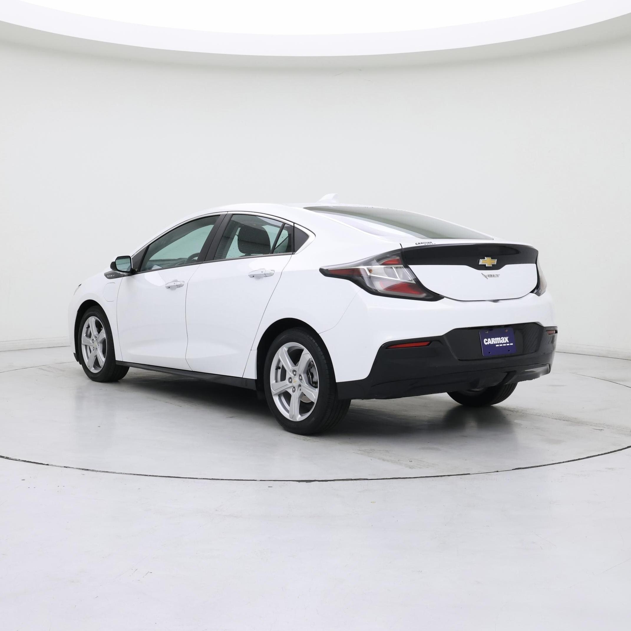 Thumbnail: 2016 Chevrolet Volt - 2