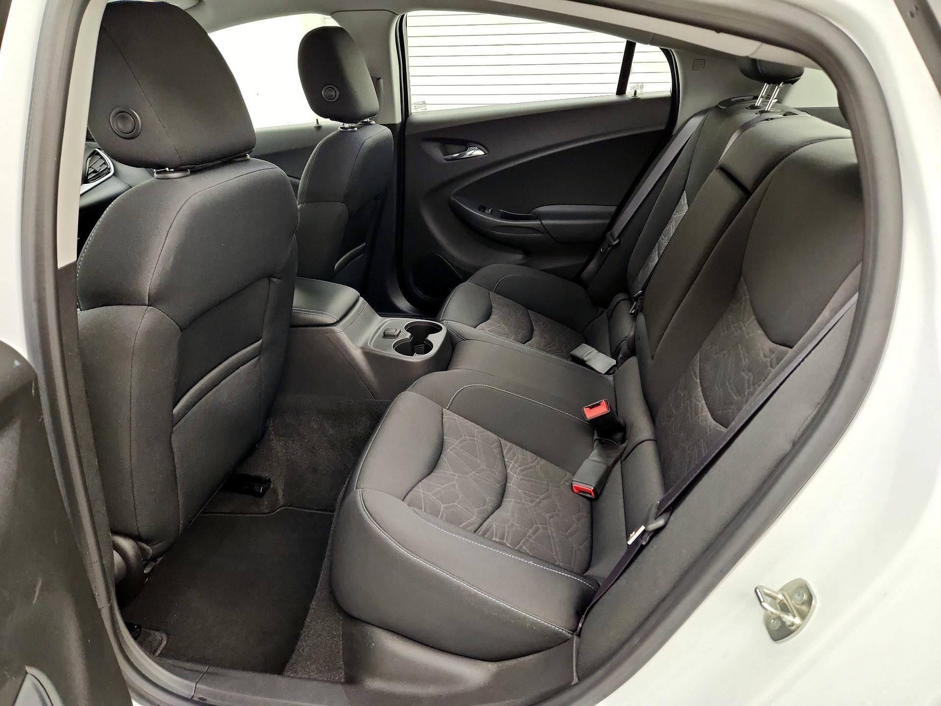 Thumbnail: 2016 Chevrolet Volt - 19