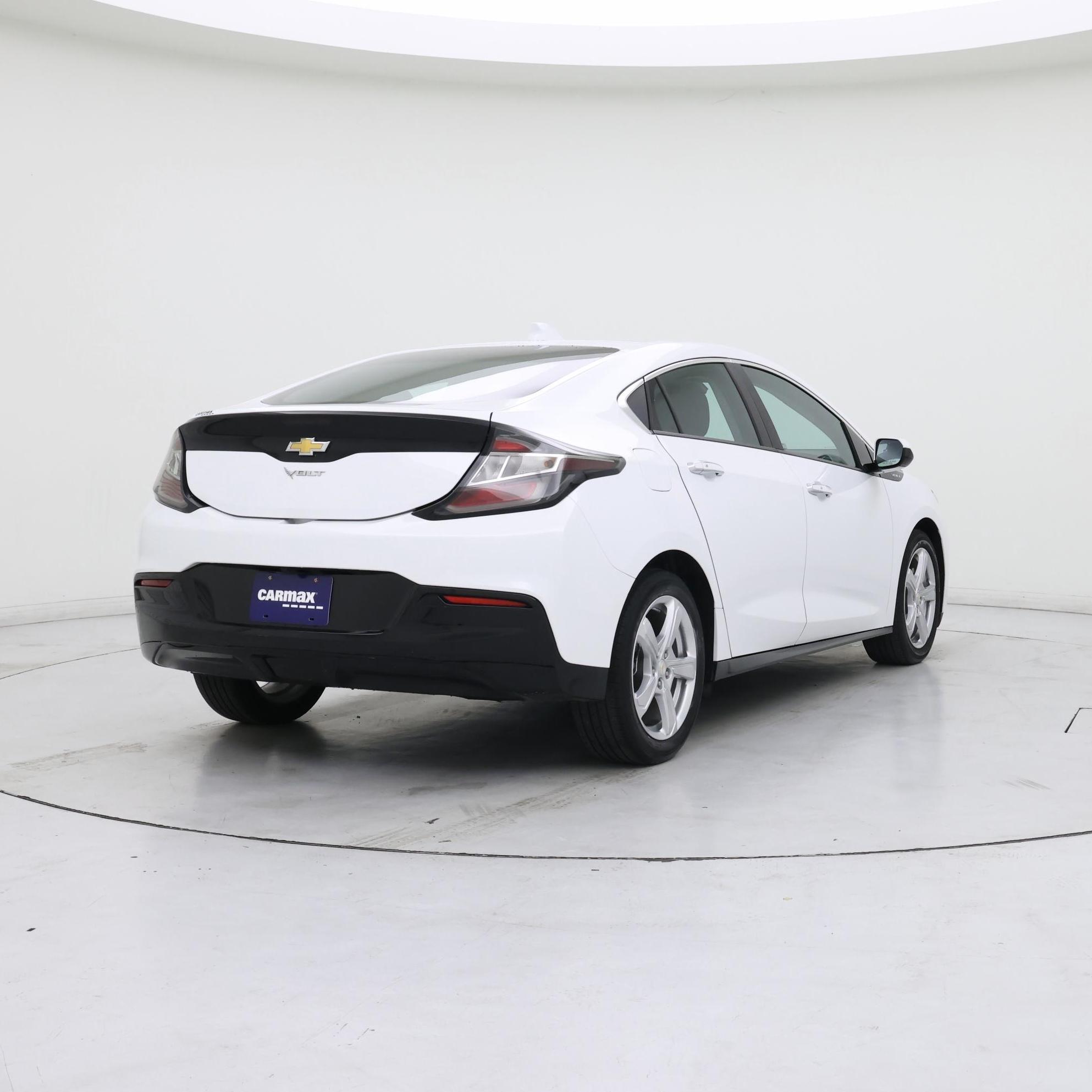 Thumbnail: 2016 Chevrolet Volt - 8